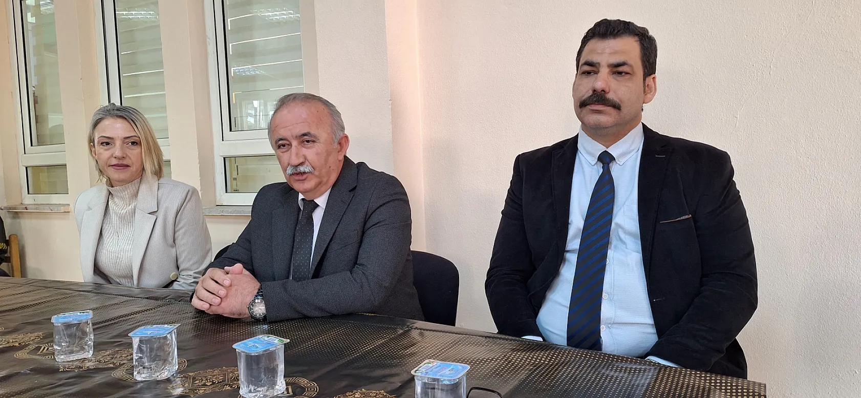 Seydikemer'de eğitime büyük destek! İlçe Milli Eğitim Müdürü'nden öğrencilere destek