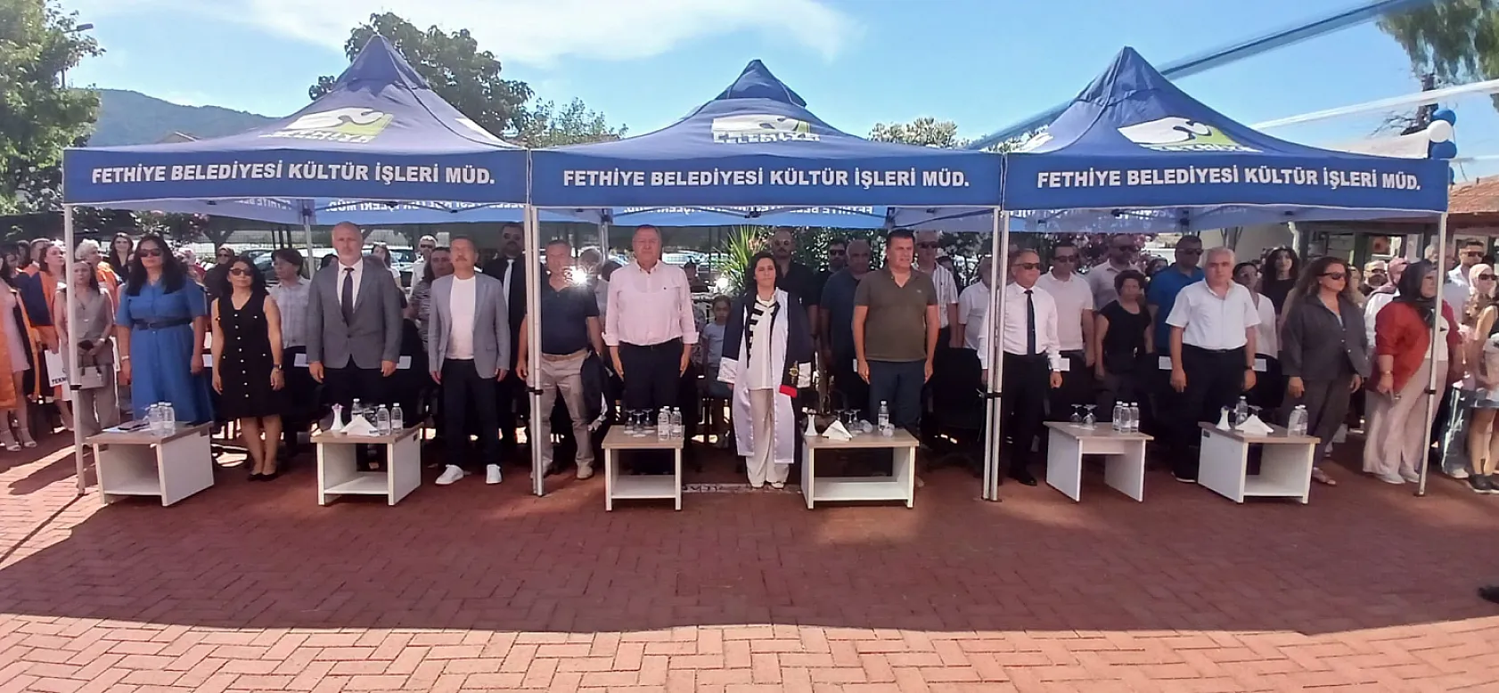 Fethiye Meslek Yüksekokulu'nda Mezuniyet Coşkusu: Yaklaşık 200 Öğrenci Kep Attı