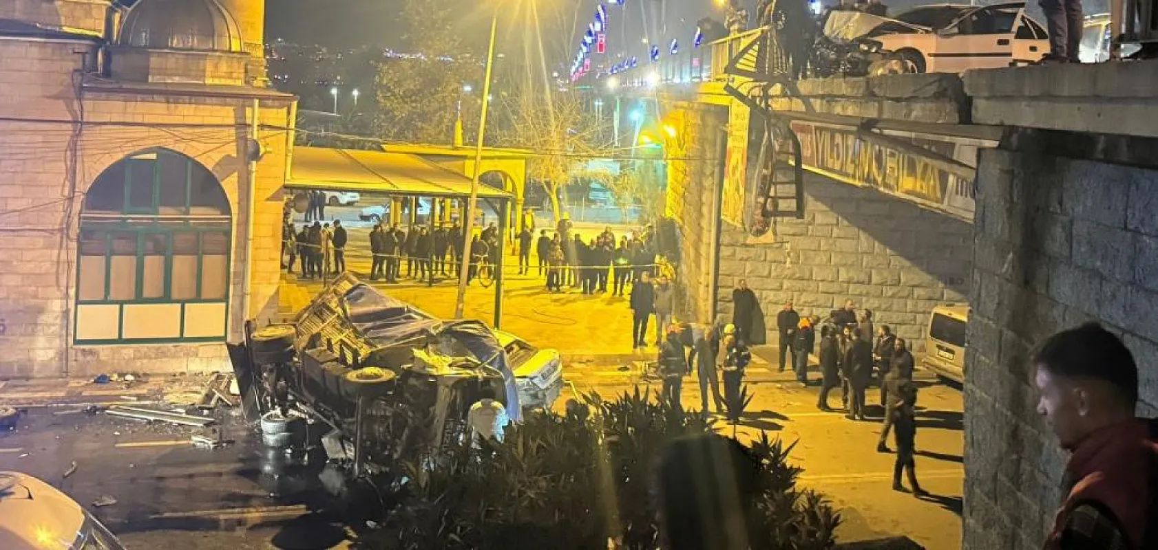 Şanlıurfa'da freni boşalan kamyon dehşet saçtı: 3 ölü 26 yaralı