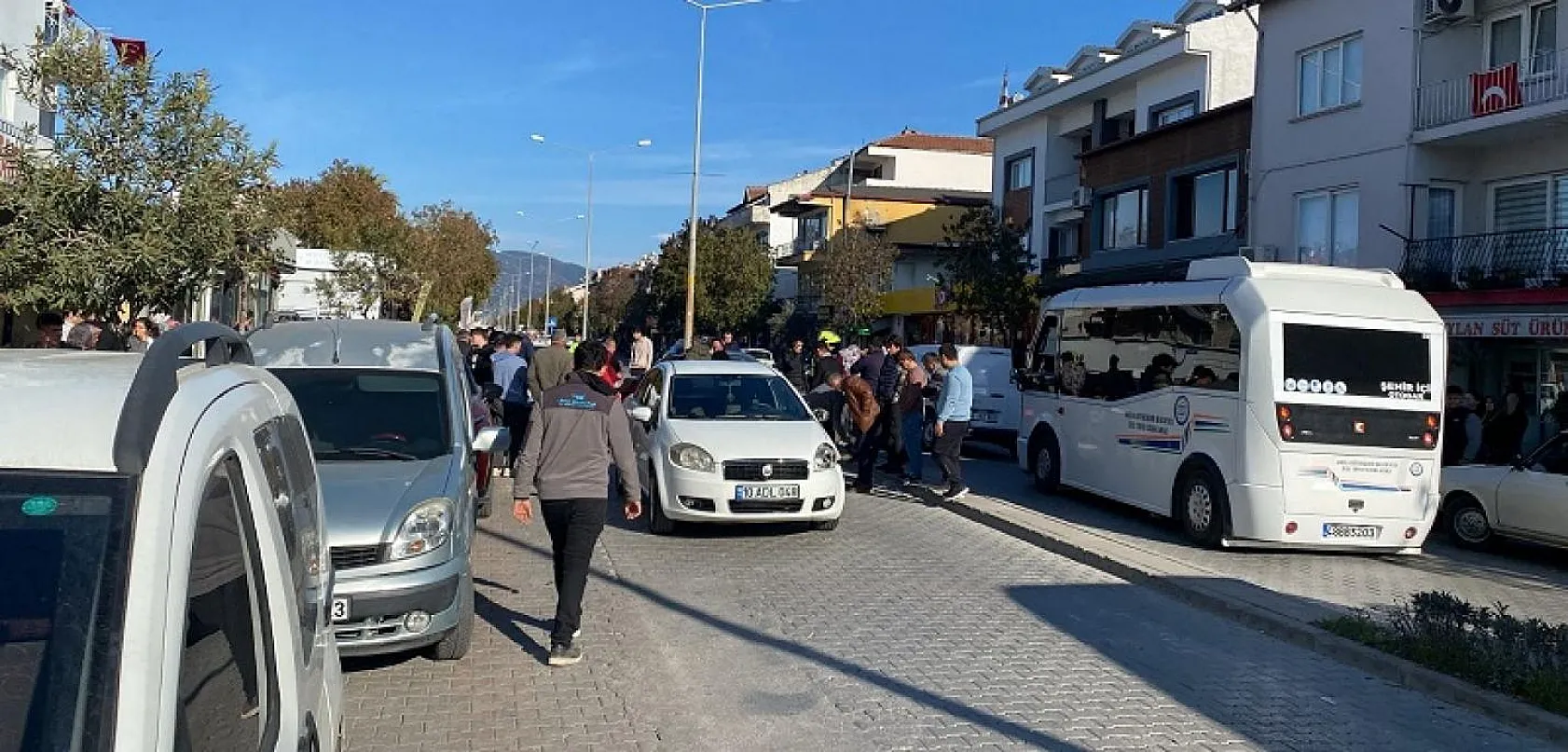 Fethiye'de otomobil ile motosiklet feci şekilde çarpıştı: 1 yaralı