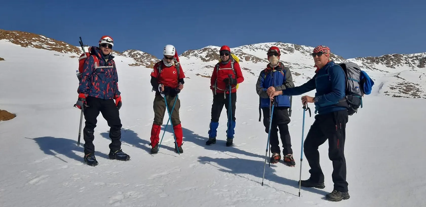Muğlalı dağcılar Sandras Dağı'nda zirve yaptı