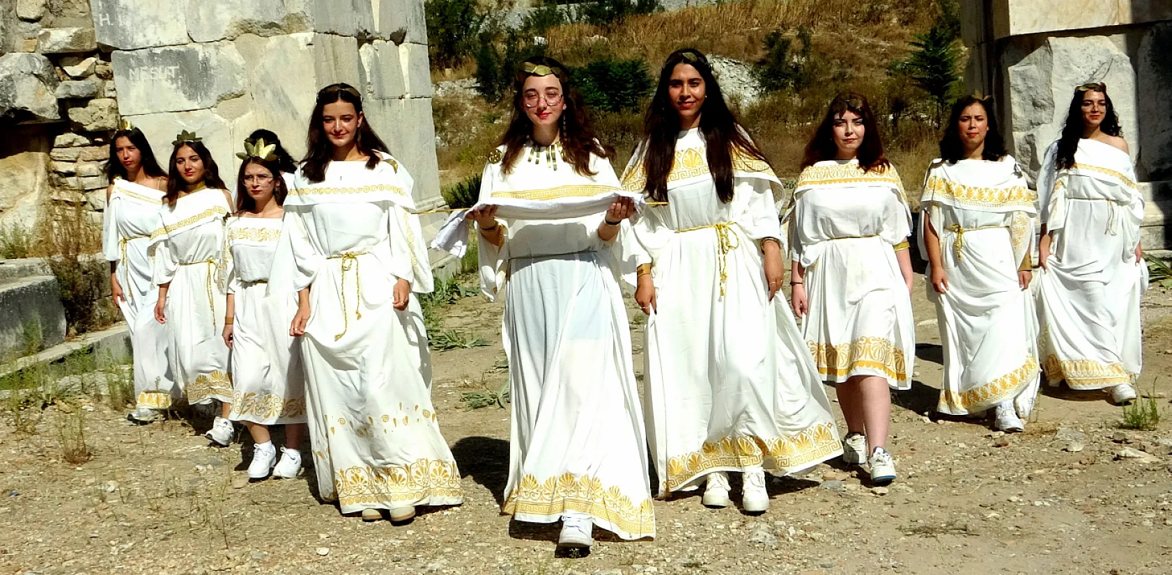 Stratonikeia'da 3 bin 500 yıllık anahtar taşıma töreni