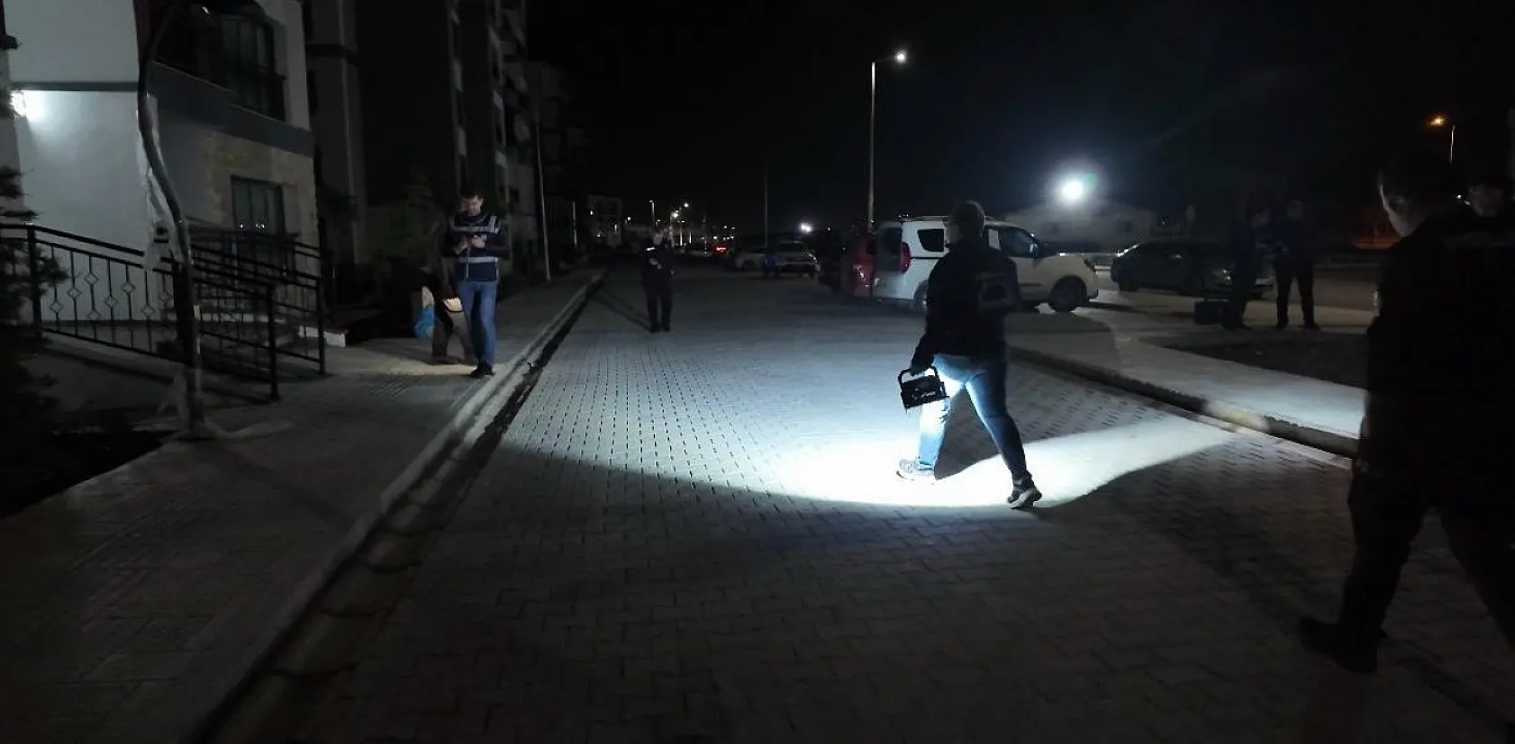 Kayınbaba kızıyla boşanma aşamasındaki damadını vurdu: 2'si ağır, 3 yaralı