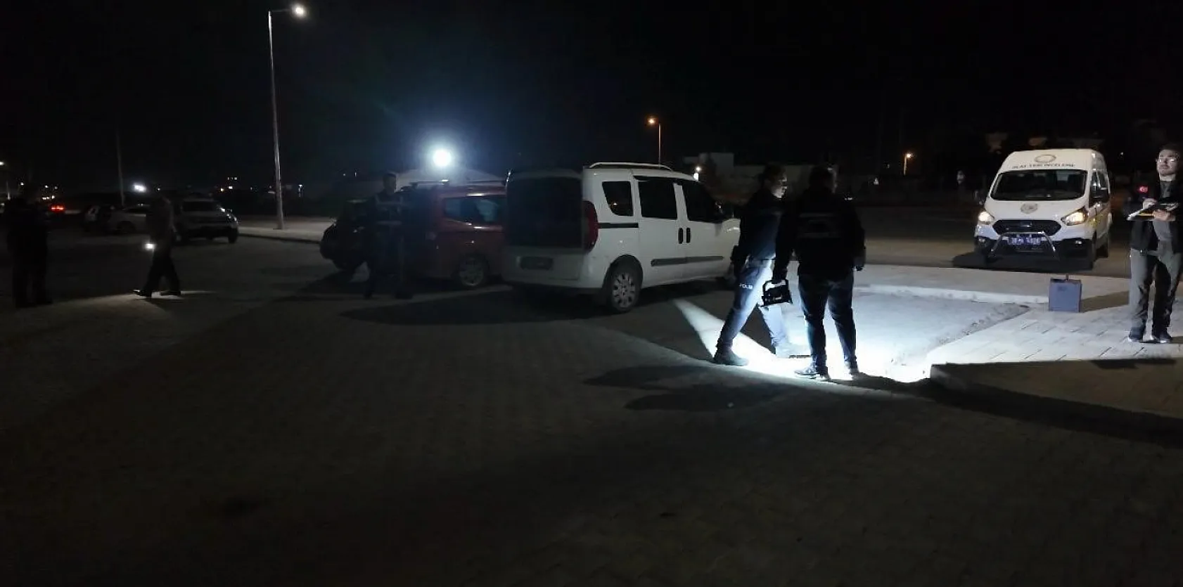 Kayınbaba kızıyla boşanma aşamasındaki damadını vurdu: 2'si ağır, 3 yaralı