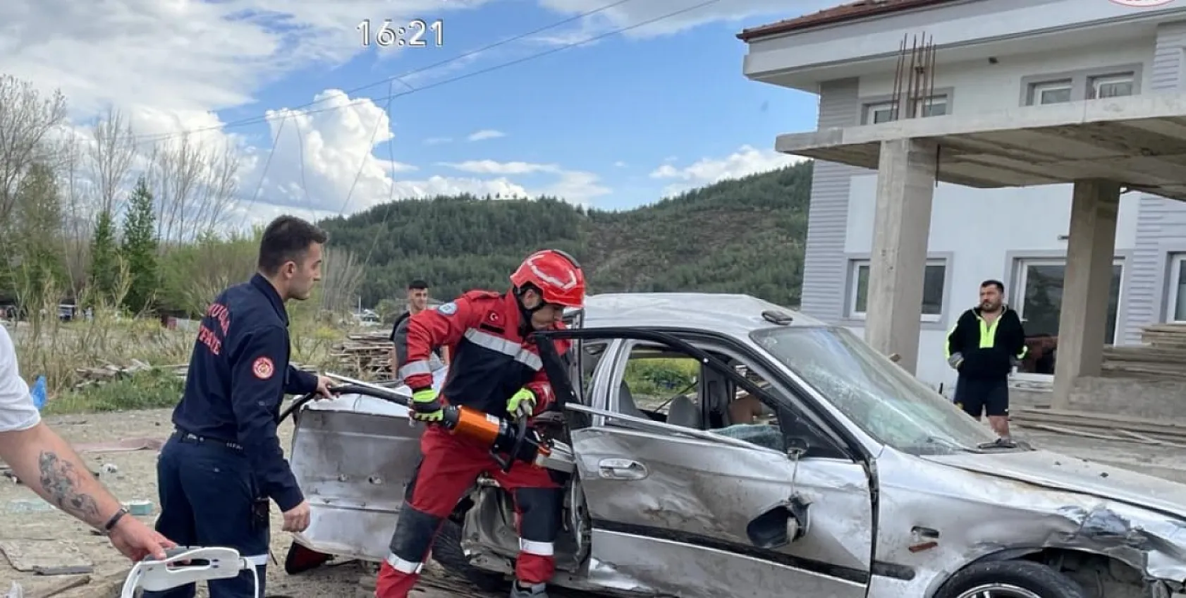 Muğla Büyükşehir İtfaiyesi Bayram Tatilinde 144 Olaya Müdahale Etti