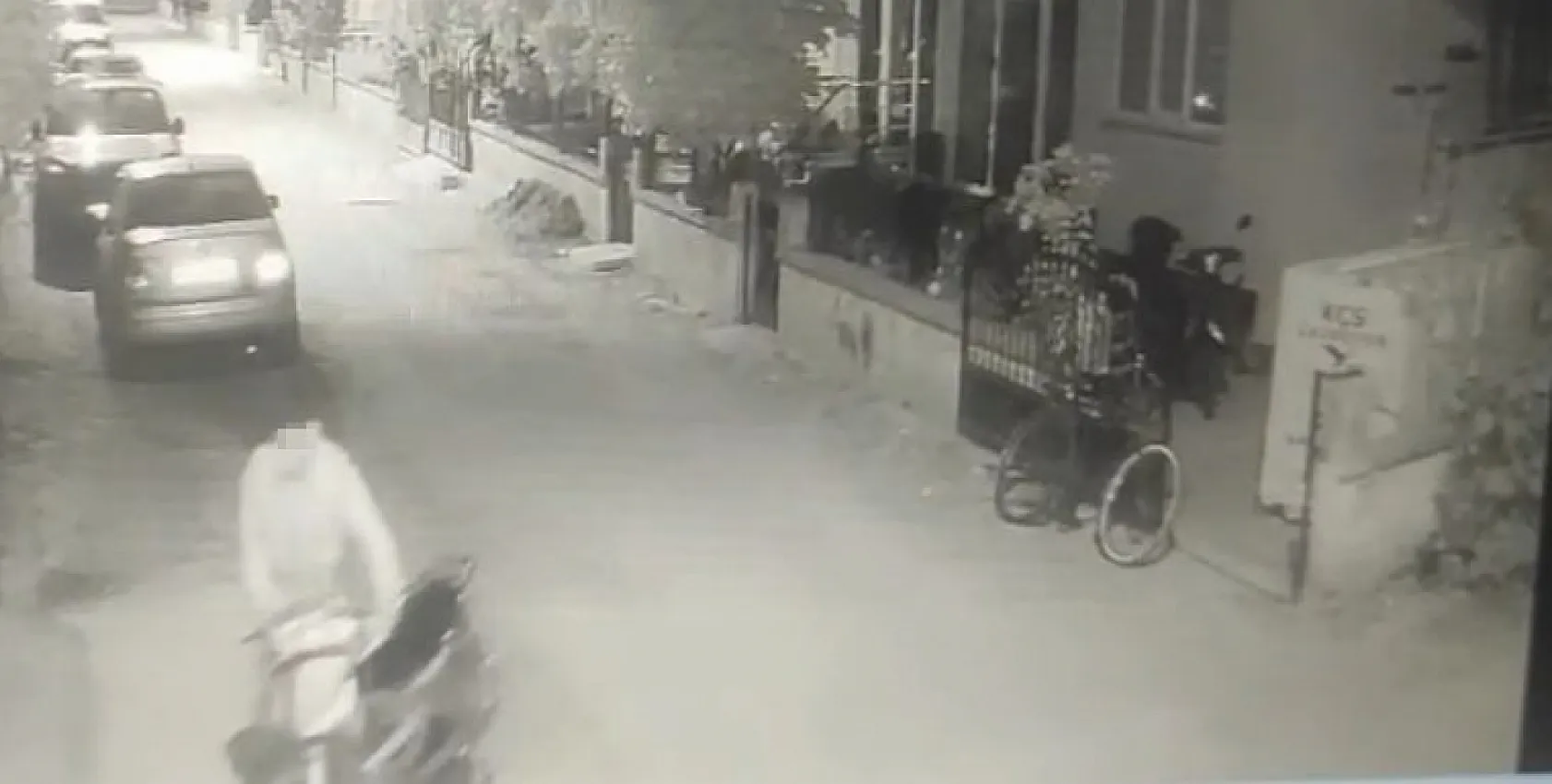Çaldığı bisikleti beğenmeyince bırakıp motosikleti götürdü