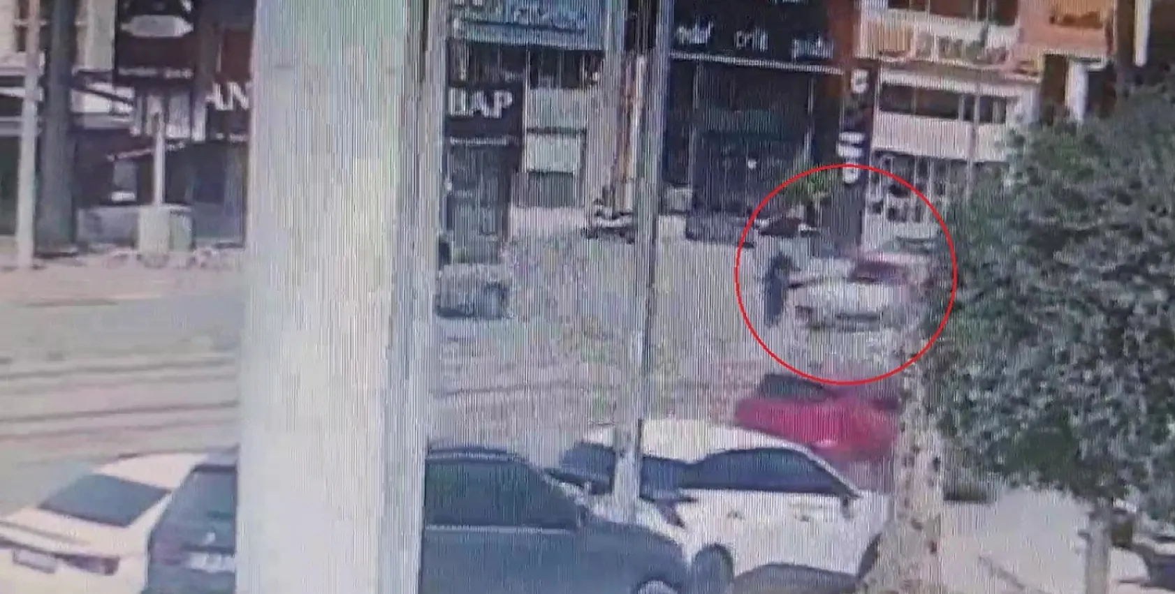 Emekli maaşını çekti, karşıya geçerken canından oldu