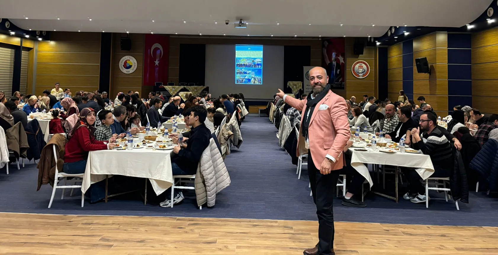 Muğla'da Beşkaza Platformu'ndan 7. Geleneksel İftar: 'Geniş Değil, Gepegeniş Aile Bir Arada'