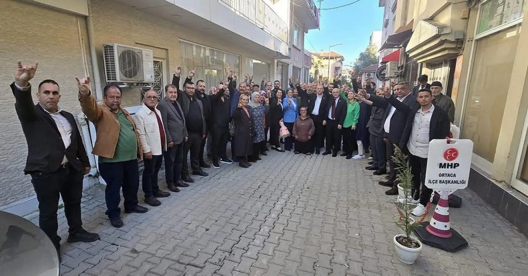 MHP Muğla İl Başkanı Burak Demirel'den İlçelere Çıkarma: Teşkilatlardan Güçlü Destek Mesajı