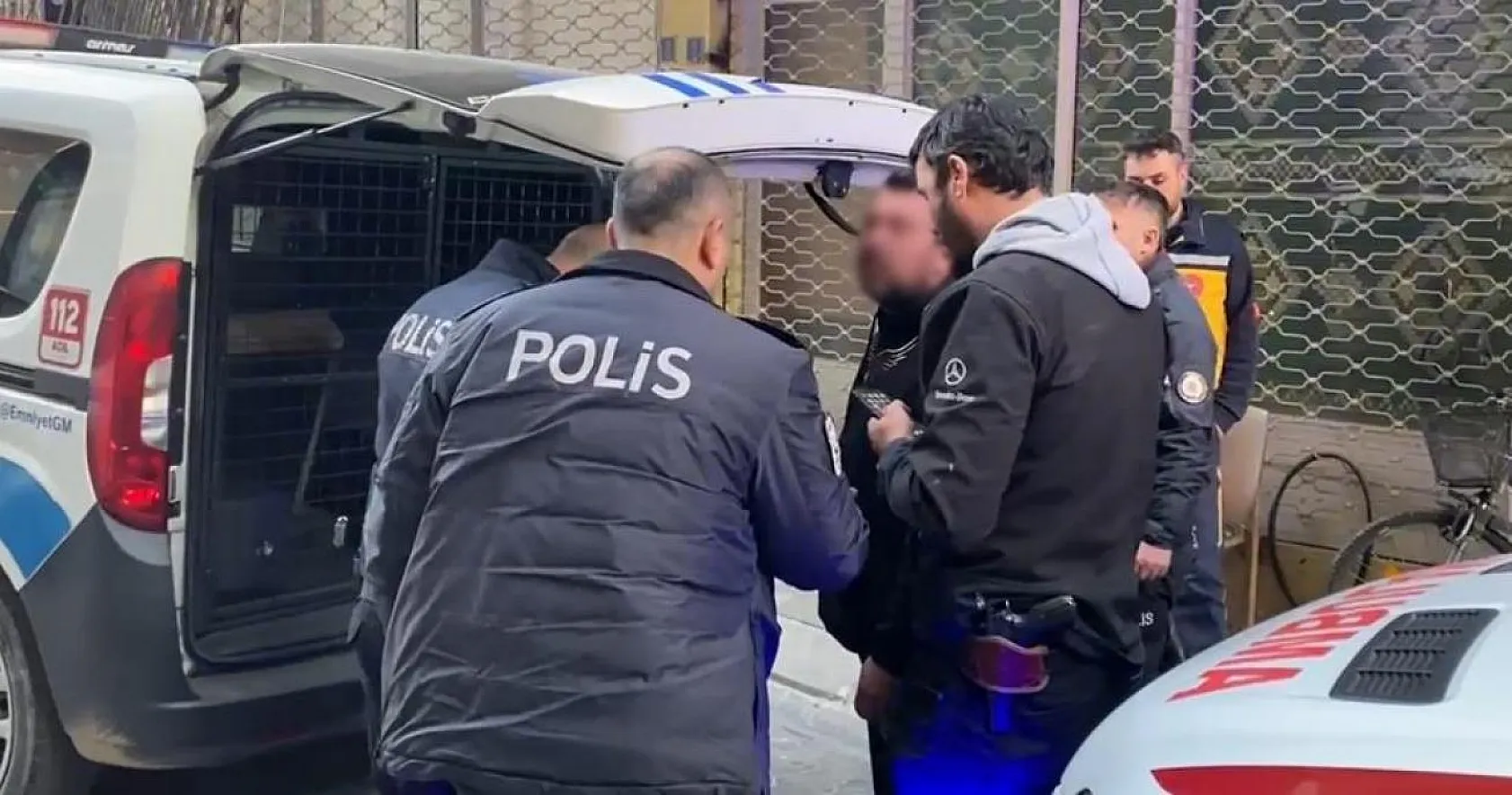 Kadın cinayetinin sırrı çözüldü Bilezikleri için öldürmüş