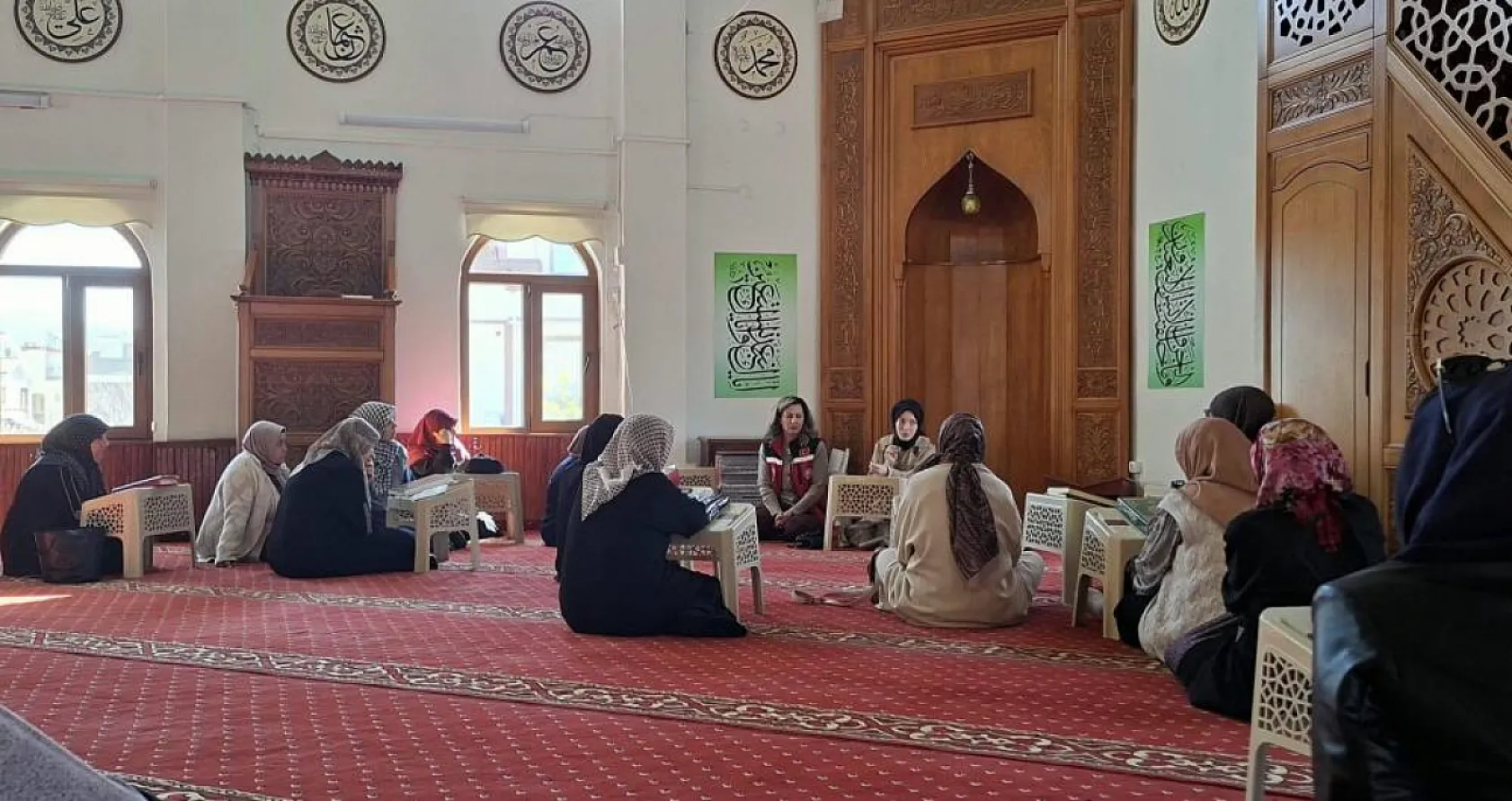 Köyceğiz'de 'Filistin'de Kadın Olmak' konulu seminer düzenlendi