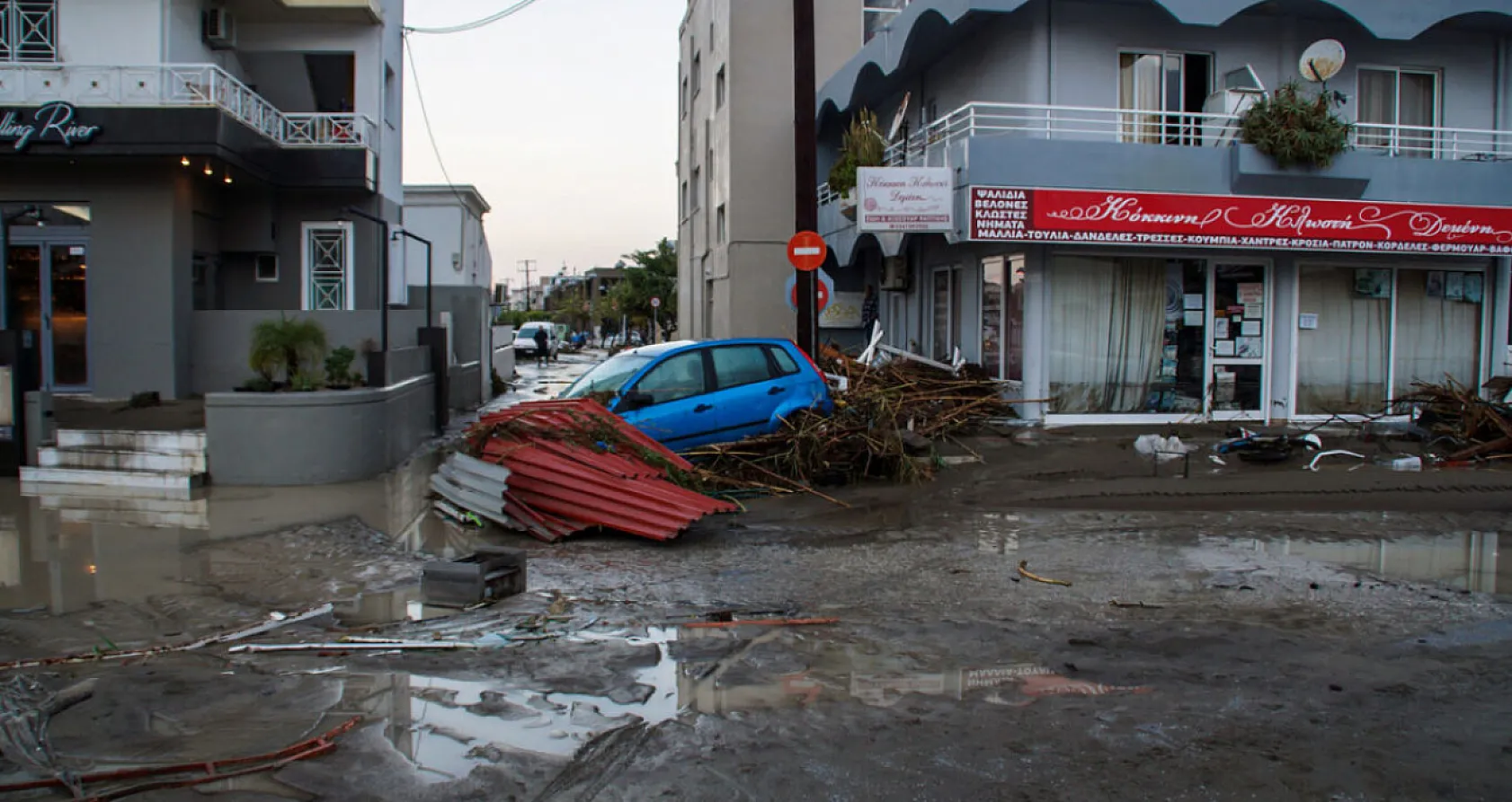 Rodos'u Sel Aldı