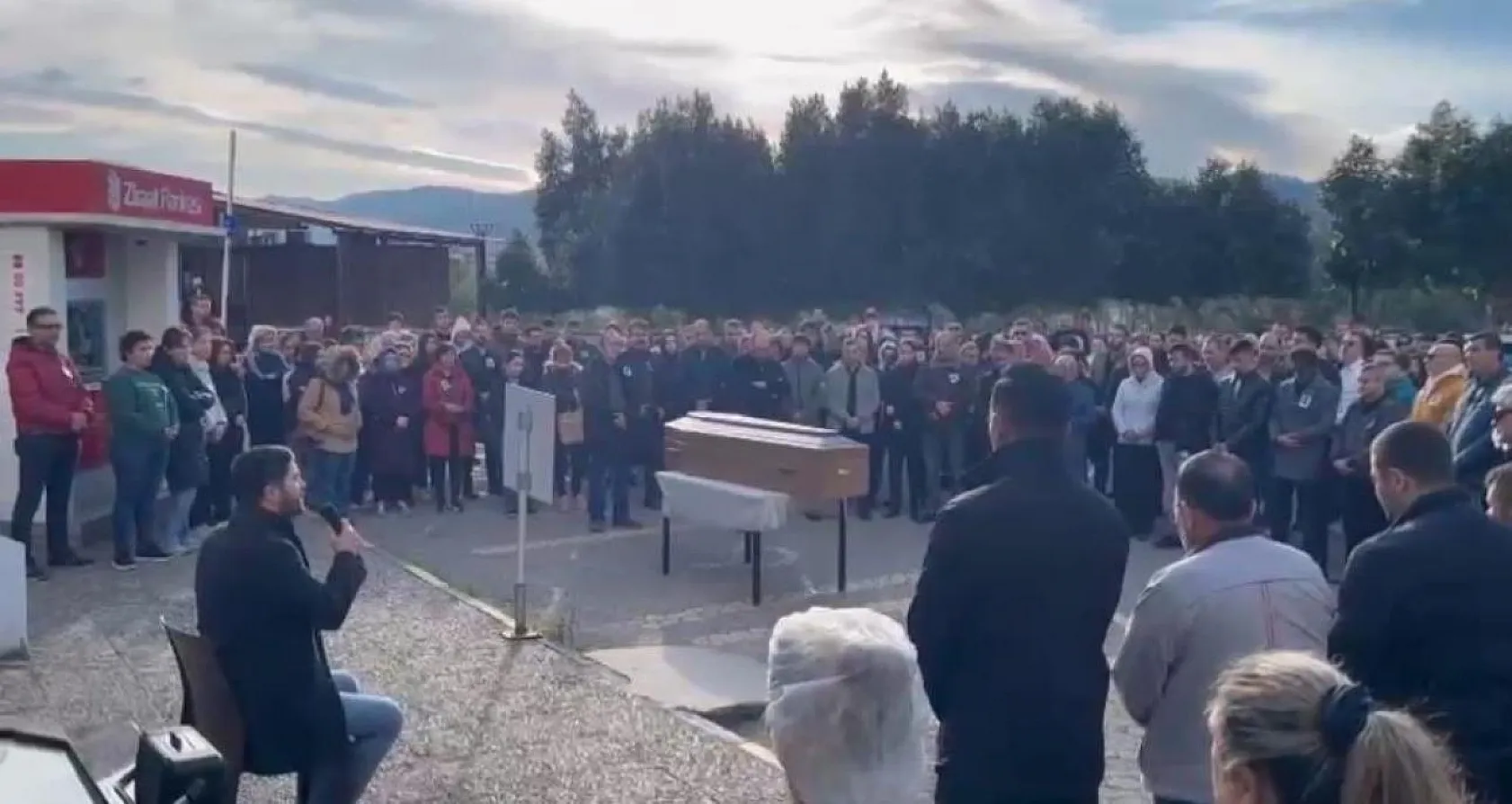 Devlet Hastanesi personeli beyin tümörüne yenik düşüp hayatını kaybetti