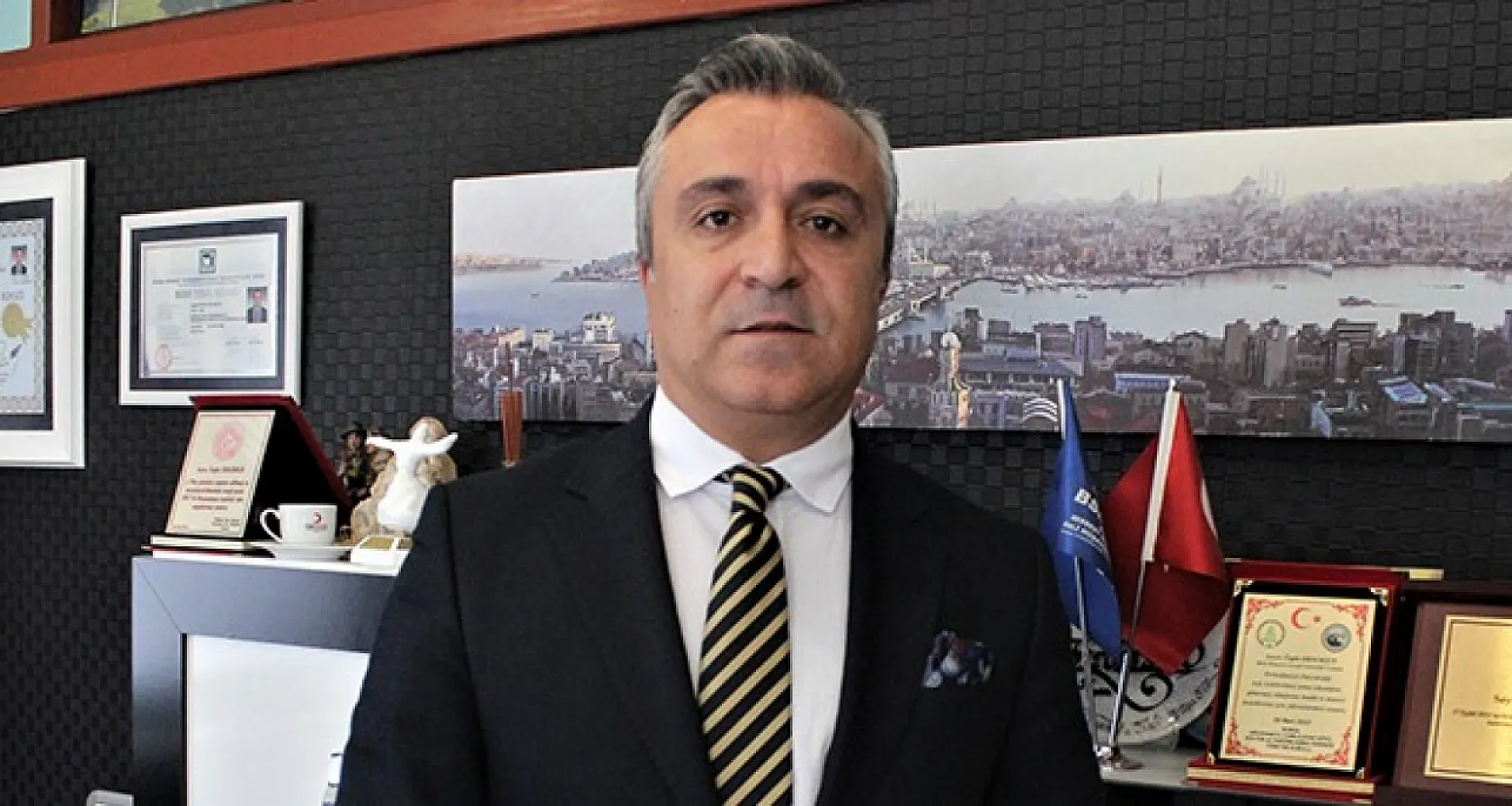 Özgür Erdursun'dan Emeklilik Uyarısı: Yanlış Planlama 10 Yıl Kaybettirebilir