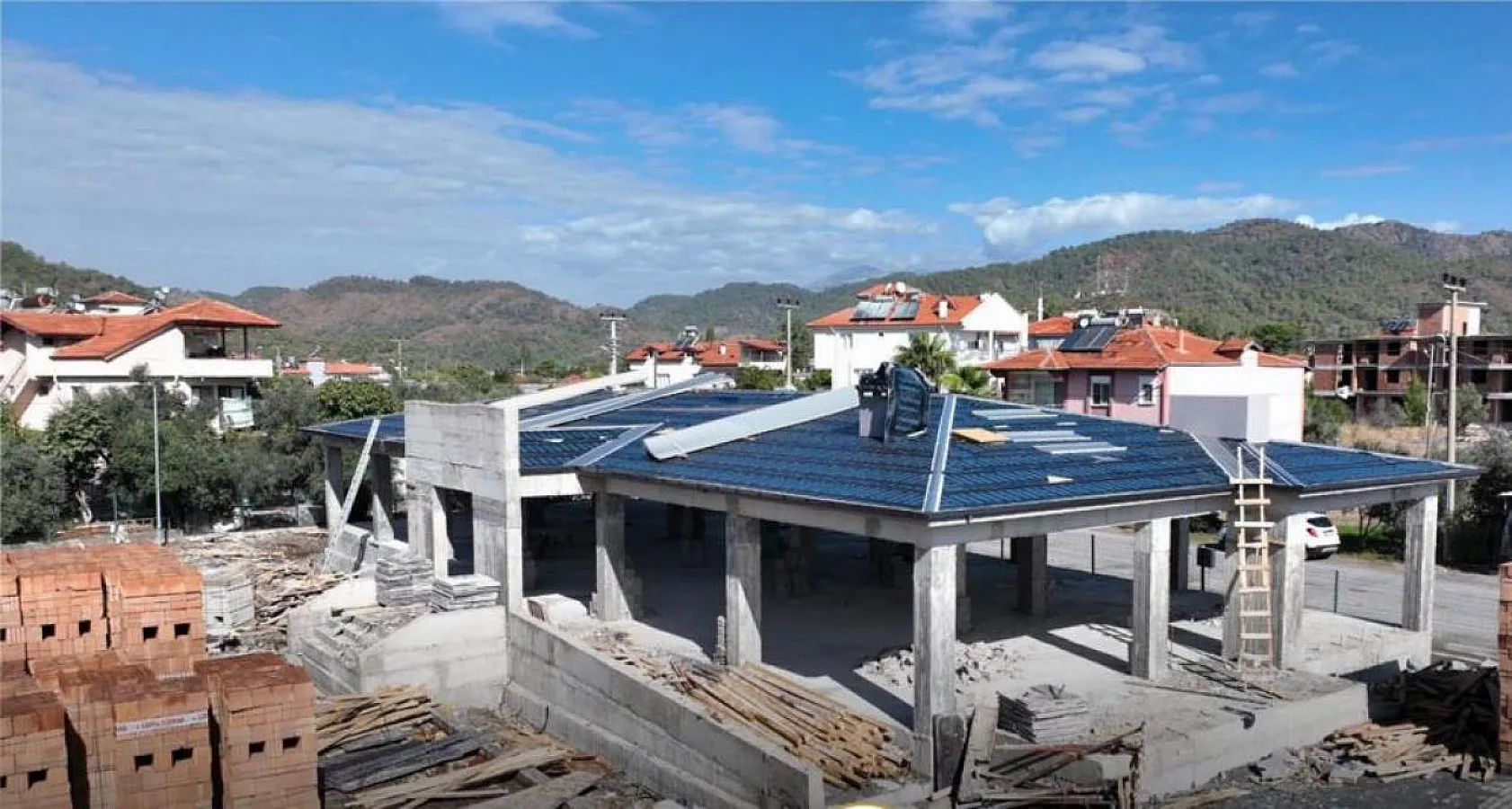 Gençlik Merkezi inşaatı devam ediyor