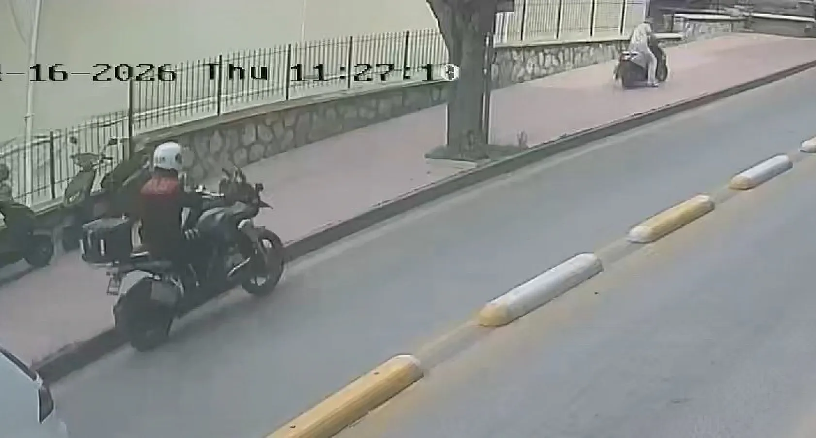 Kaldırımdan kaçtı, 500 bin liradan oldu