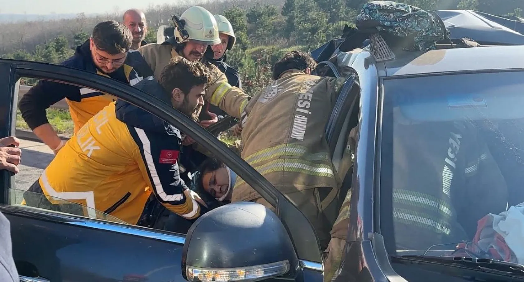 Otoyolda feci kazada çok sayıda yaralı var