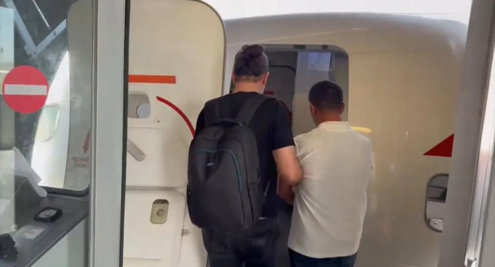 Interpol devreye girdi, öz kardeşini öldüren şüpheli, Sırbistan'a kaçamadan yakalandı