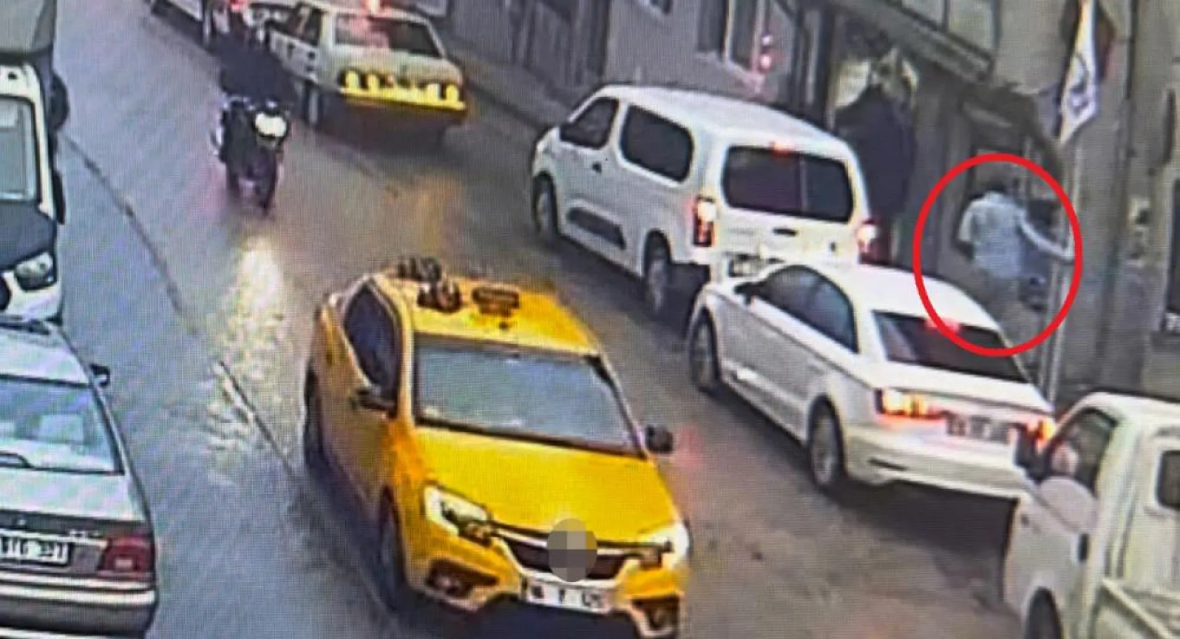 22 yaşındaki kapkaççı ablasının evinde yakalandı