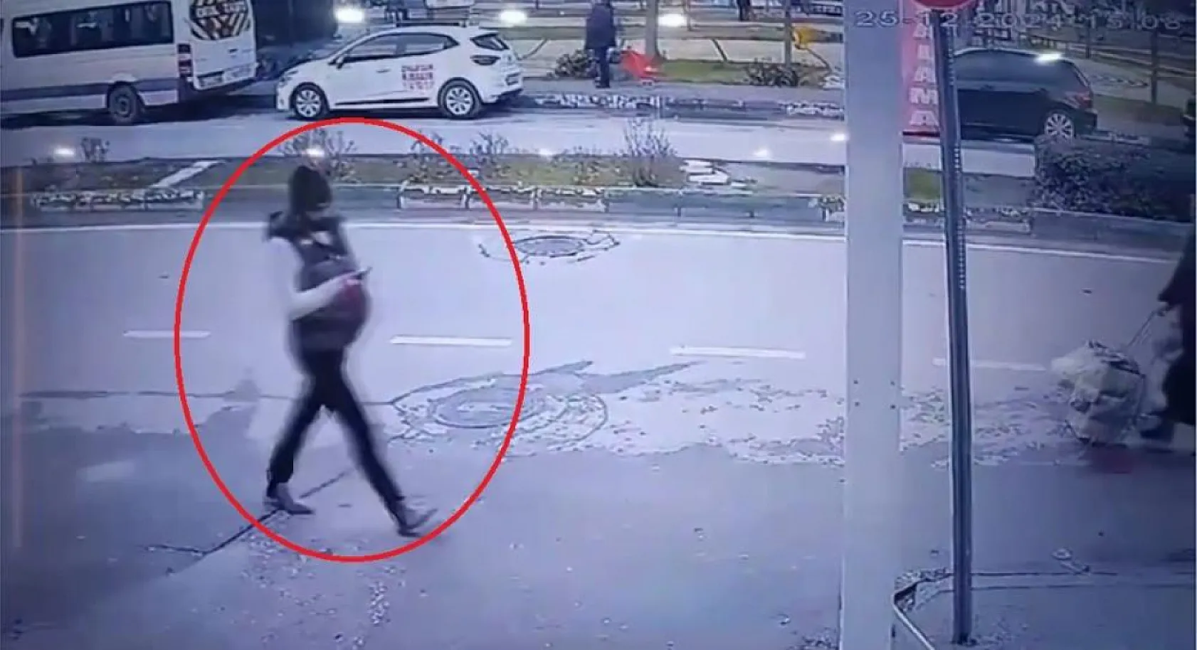 Kendisini polis olarak tanıttı, 1 milyon lira dolandırdı