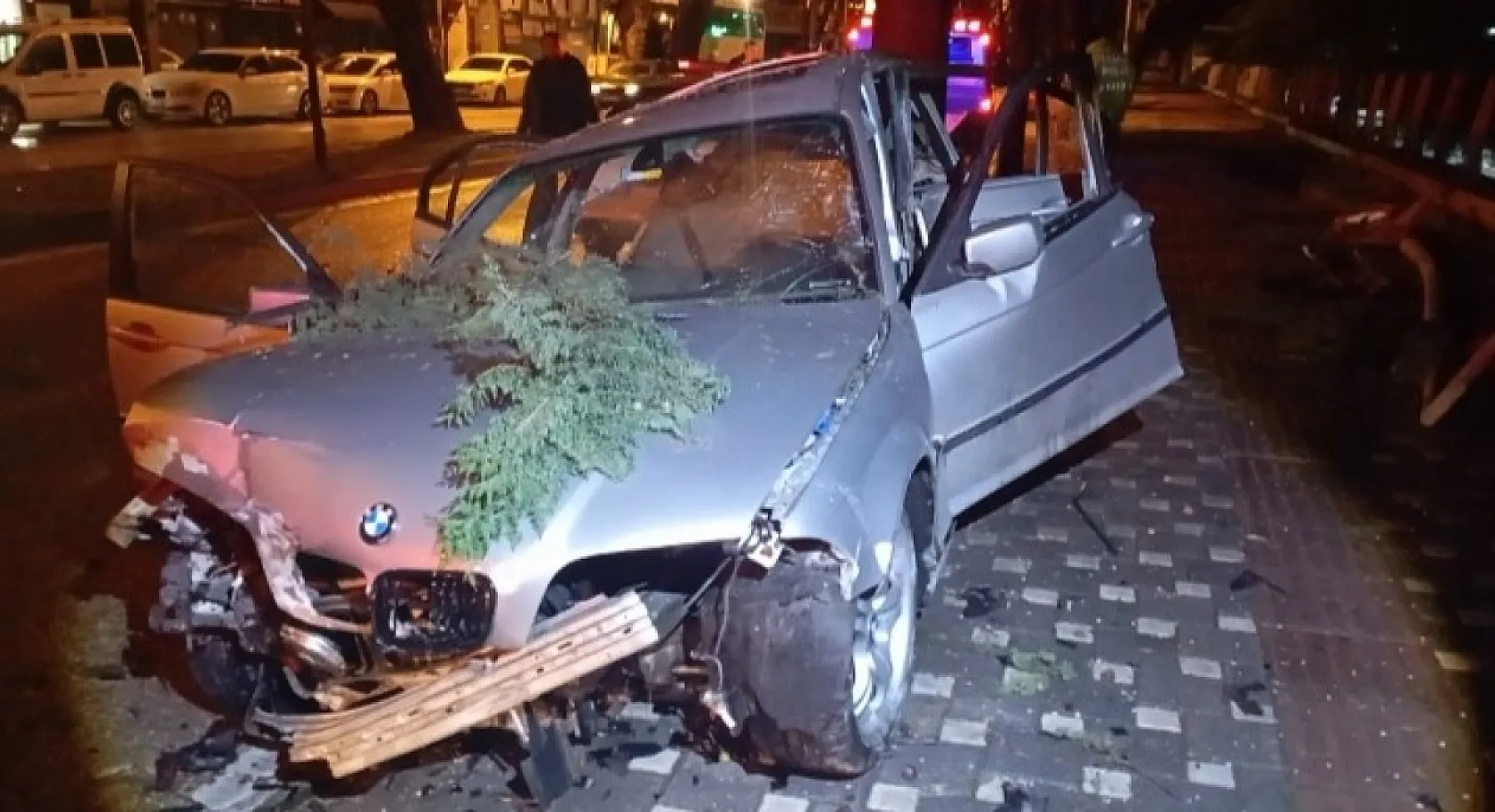 Sabah saatlerinde korkunç kaza: 2 ağır yaralı
