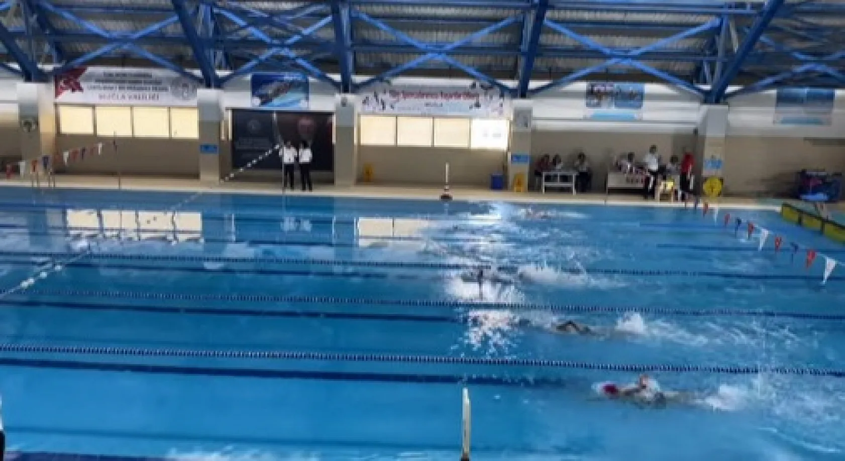 Fethiyeli Yüzme Sporcuları Muğla'da Derece Yaptı