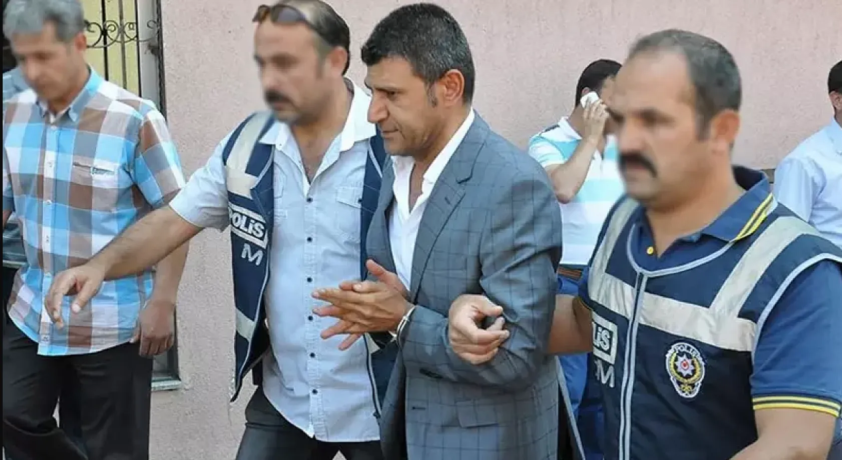 FETÖ firarisi Bekir Boydak yakalandı, bakın kaldığı villadan neler çıktı!