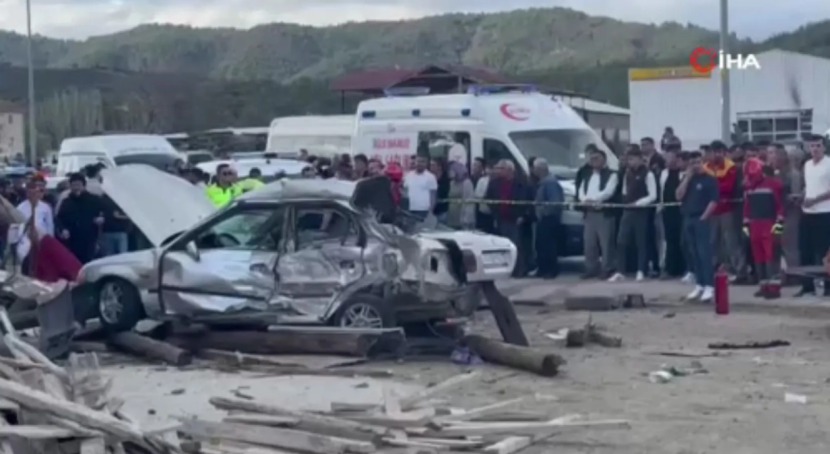 Seydikemer'de feci kaza: 4 ölü, 2 ağır yaralı