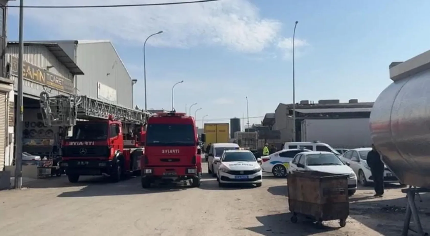 Korkunç patlama! Yakıt tankeri bakımda patladı, 2 can gitti
