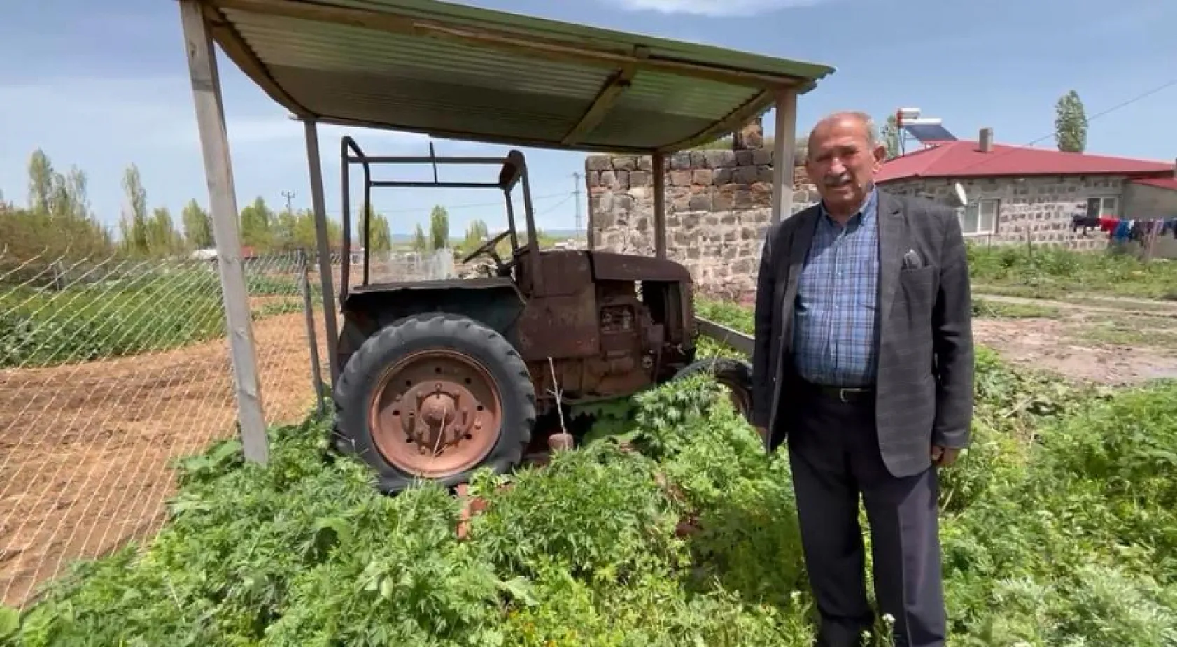 73 Yıllık Traktör Baba Hatırası Olarak Yaşatılıyor