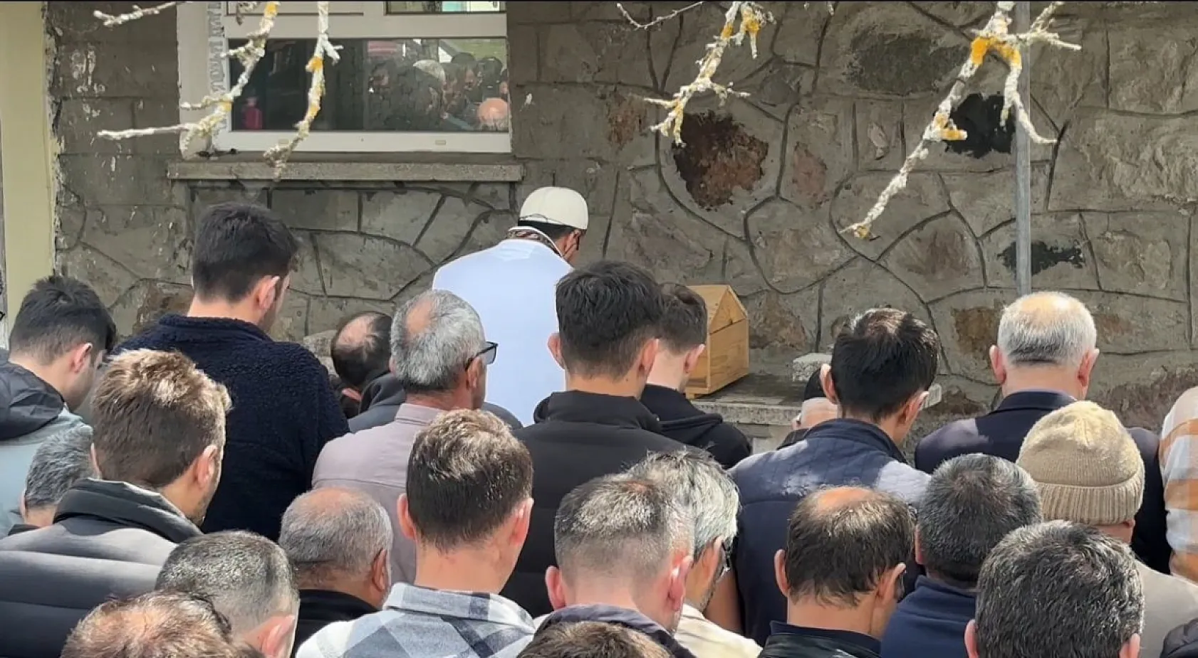 Annesinin öldürdüğü 2 aylık Ela bebek son yolculuğuna uğurlandı