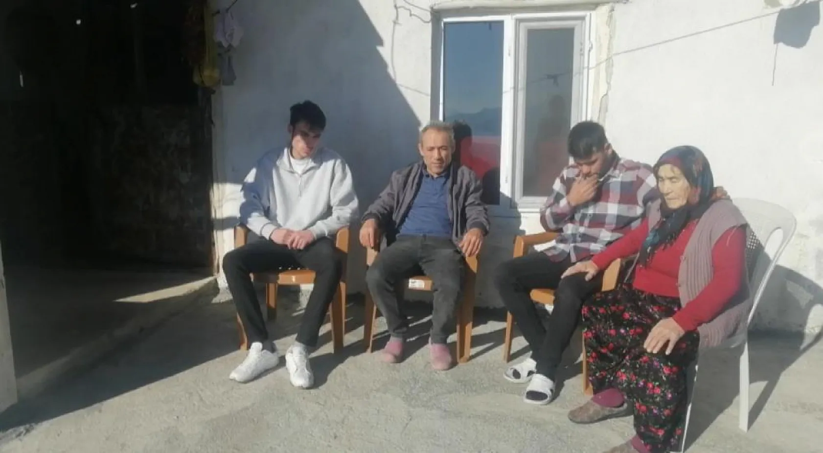 28 yaşındaki genç anne, işkence görüp boğazından bıçaklanarak vahşice öldürüldü
