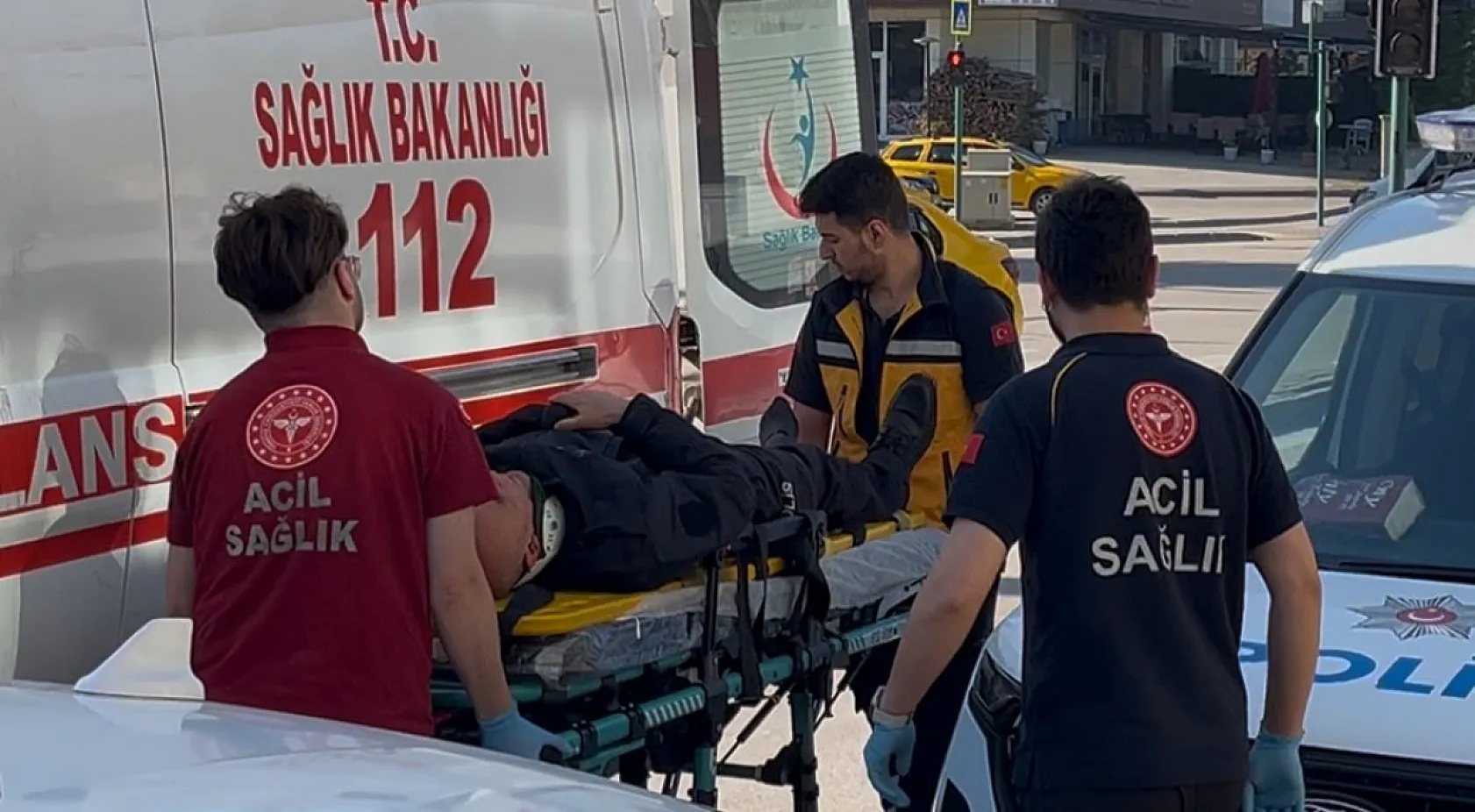 Kadına Şiddet İhbarından Dönen Polis Aracı Takla Attı: 2'si Polis 4 Yaralı