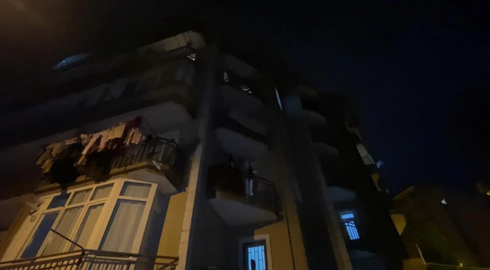 5. kattan düşen yaşlı kadın öldü
