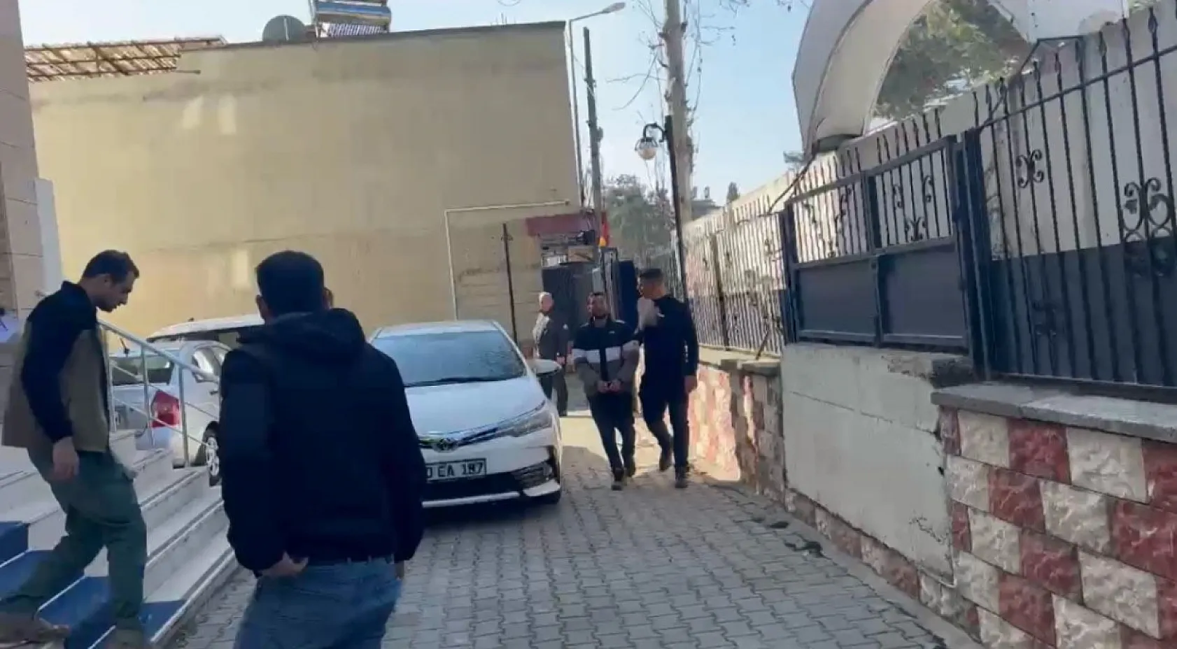 Arkadaşlar arasında şakalaşma kanlı bitti: 1 ölü