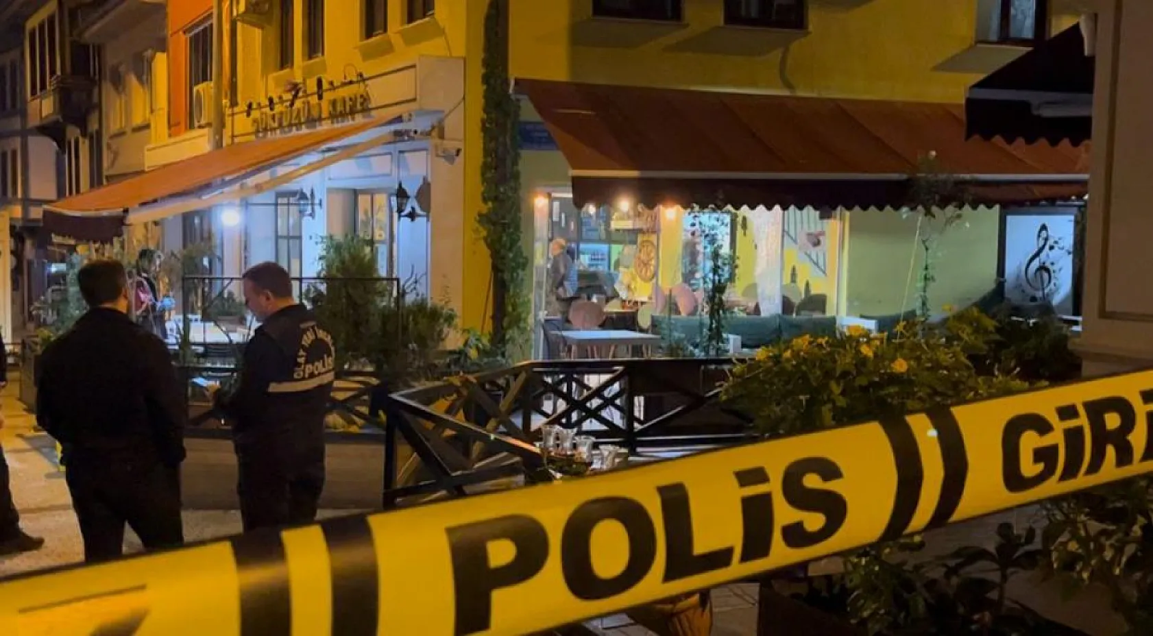 Mekana alınmayan alkollü şahıs dehşet saçtı: 4 yaralı