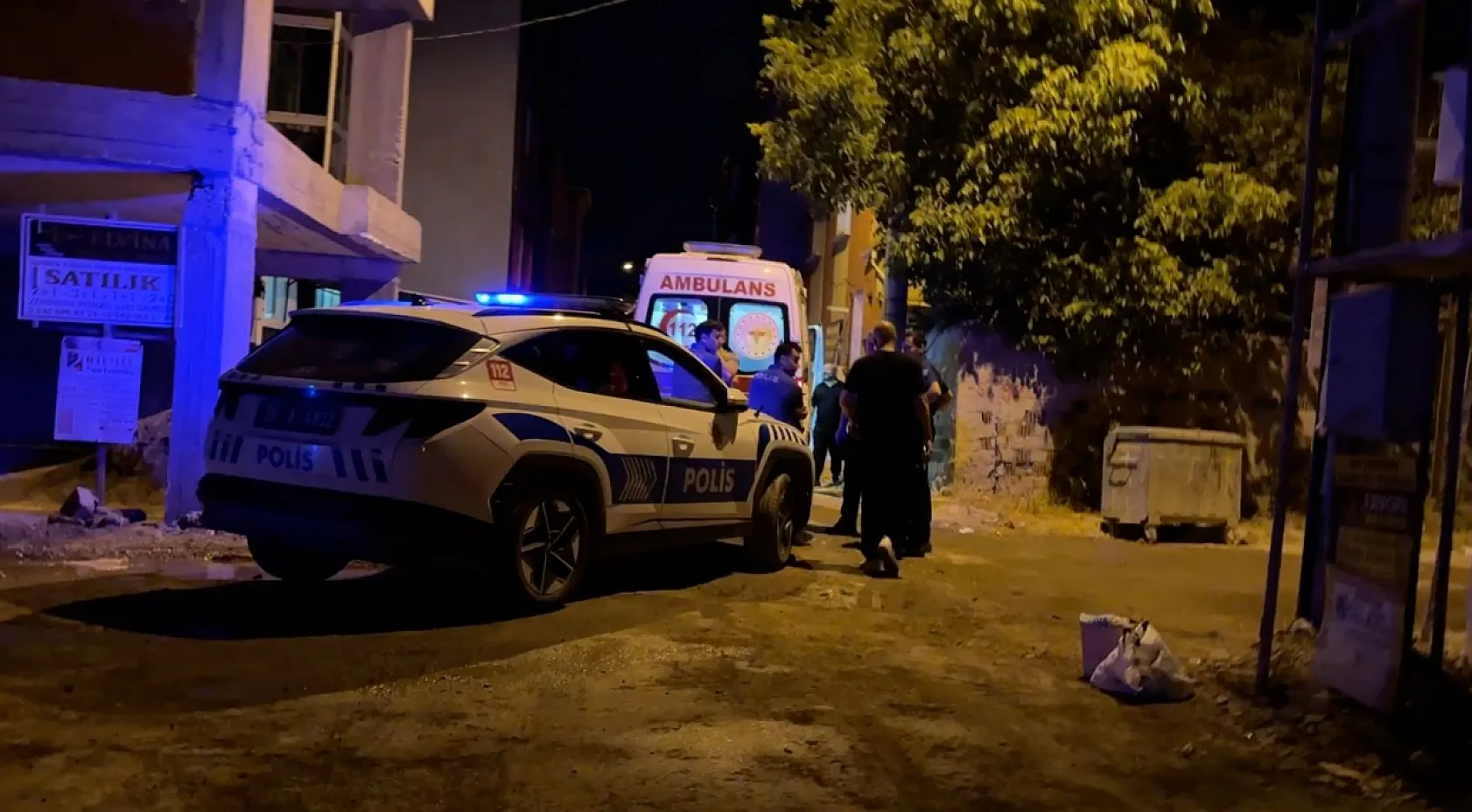 Sevgilisi ile tartışıp kendini bıçaklamaya çalışan şahıs ekipleri harekete geçirdi