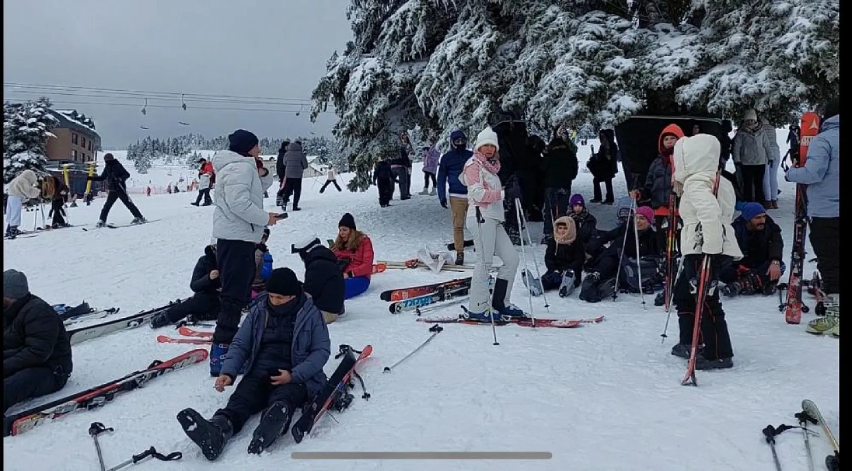 Uludağ'da telesiyej arızası: Mahsur kalan 40 tatilci kurtarıldı