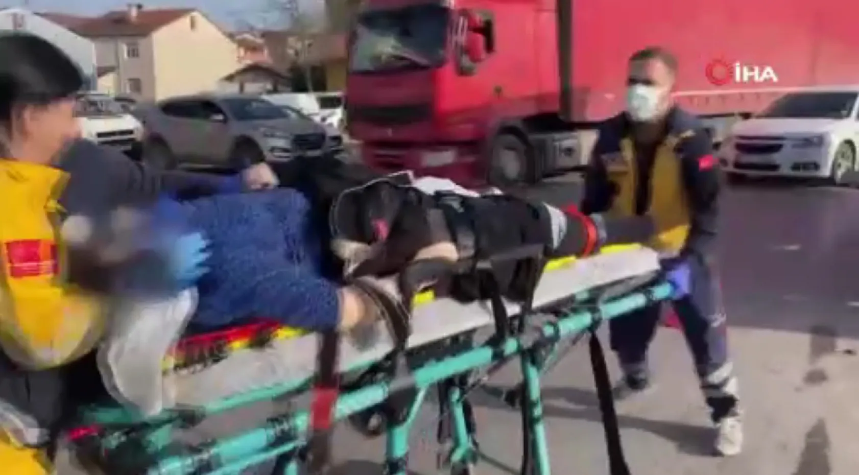 Elektrikli bisikletten düşen hamile kadın ve bebeği hayatını kaybetti