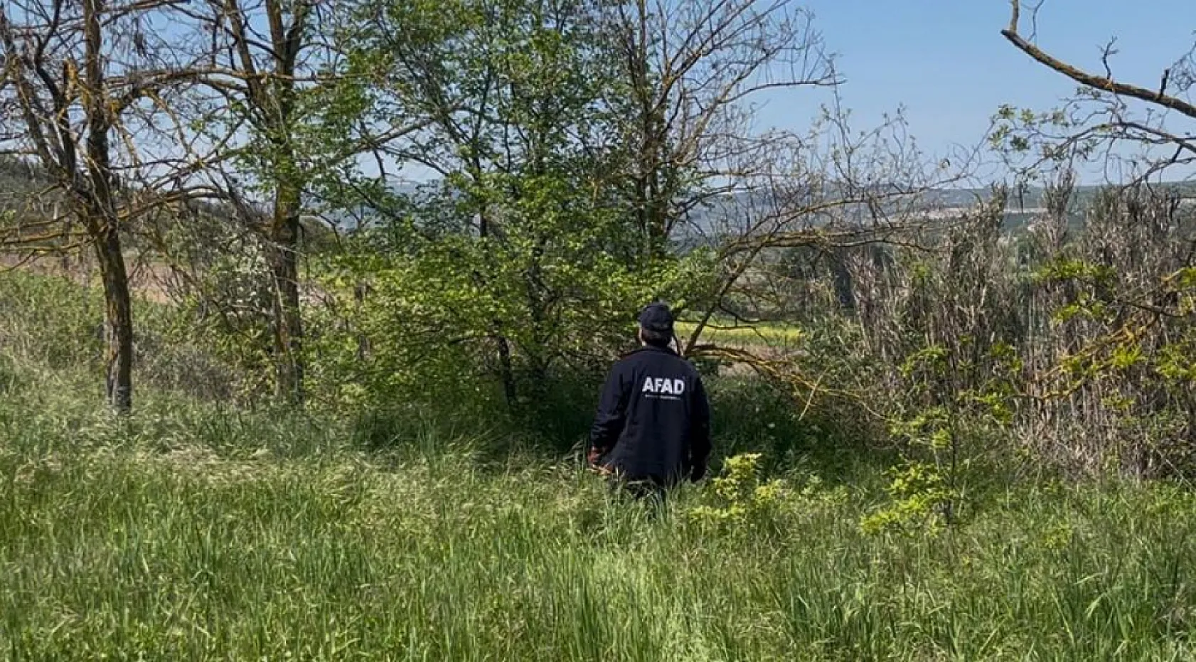 'Otoyola 5 yaşında çocuk bırakıldı' ihbarı ekipleri alarma geçirdi