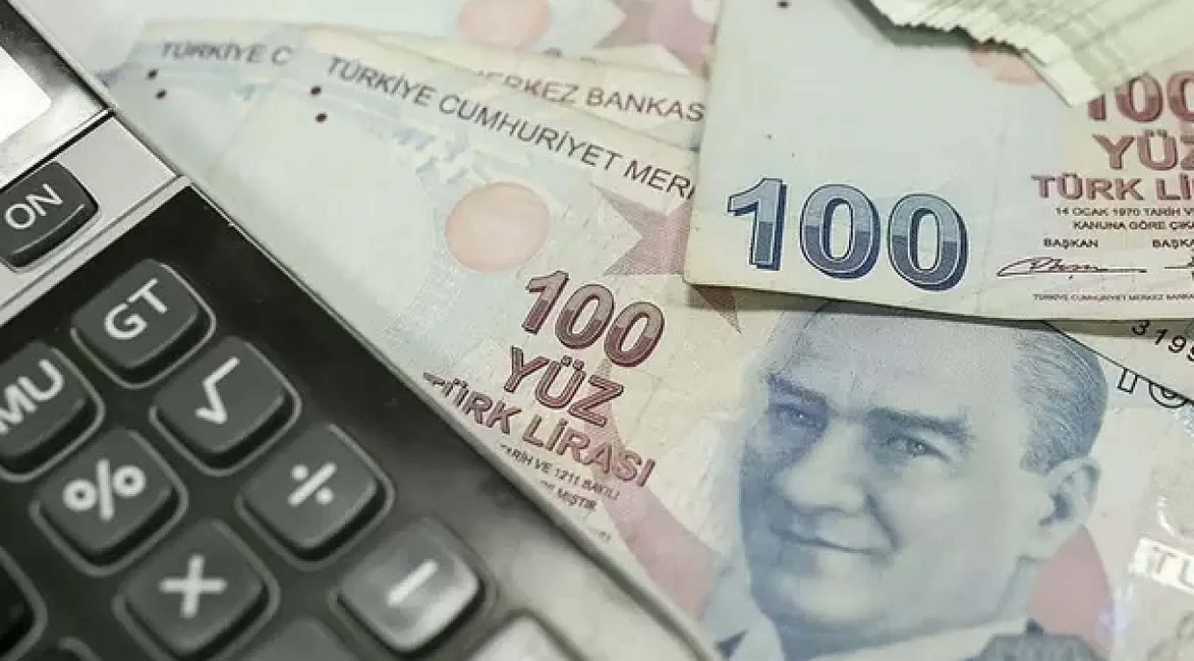 Memur ve sözleşmeli personel maaşları erken ödenecek mi? Bakanlıktan açıklama geldi