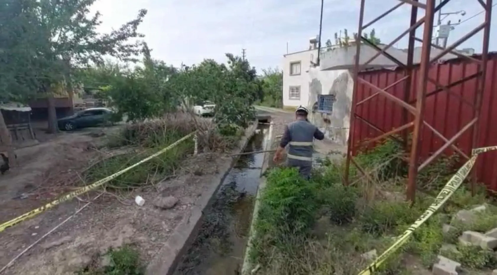 Elini yıkamak istedi, hayatını kaybetti! Annesi de kurtarmaya çalışırken can verdi