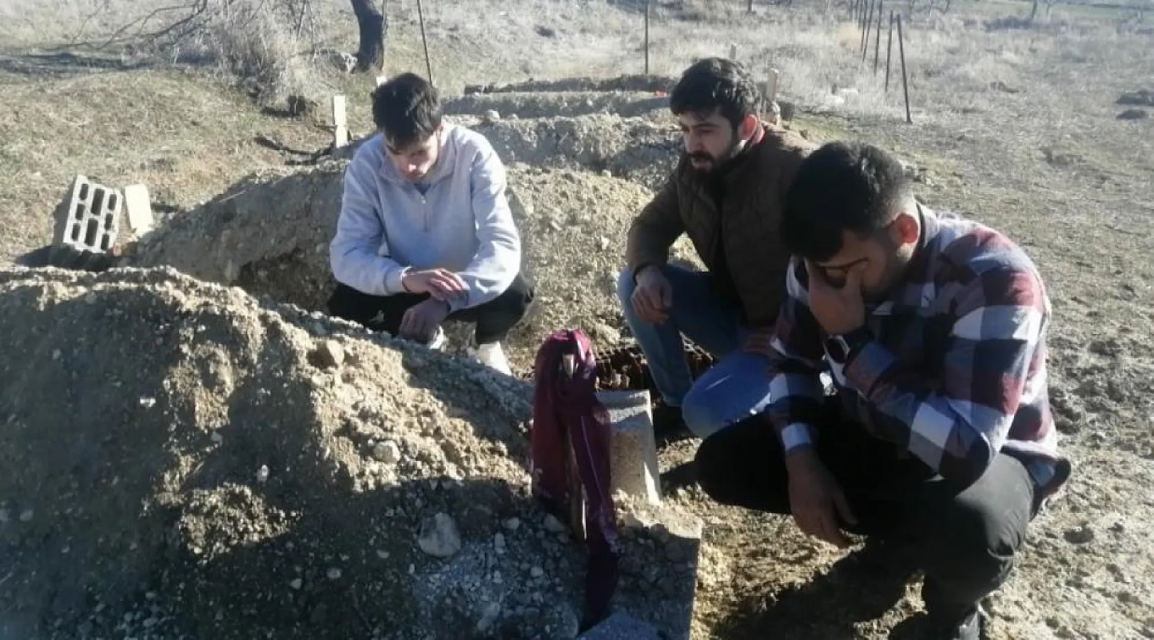 28 yaşındaki genç anne, işkence görüp boğazından bıçaklanarak vahşice öldürüldü