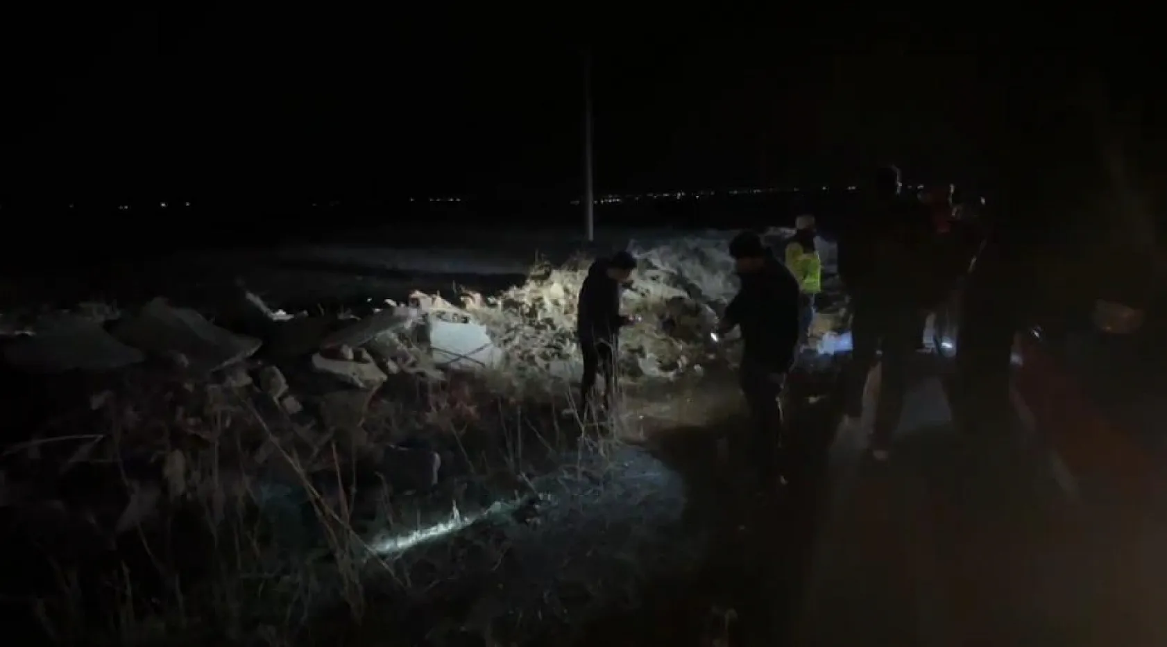 Başından vurulan kadın hayatını kaybetti