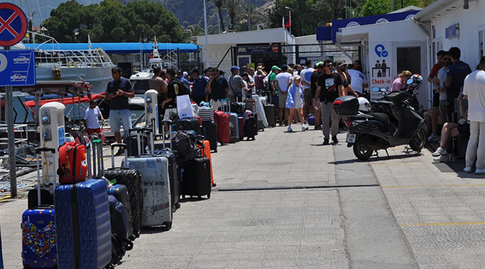Fethiye'den Rodos Adası'na Gitmek İsteyen Tatilciler Mağdur Oldu