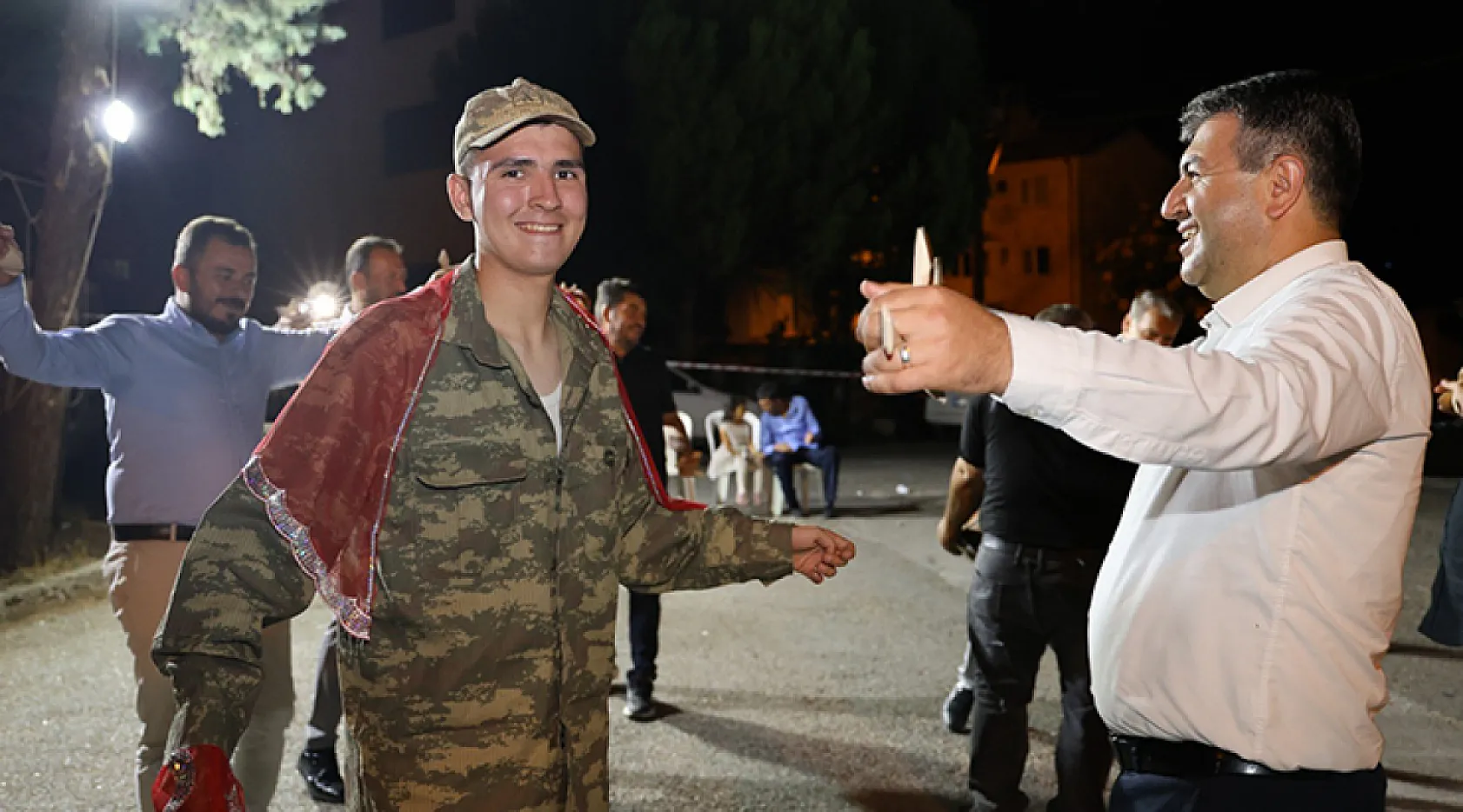 Engelli Genç İçin Anlamlı Asker Eğlencesi