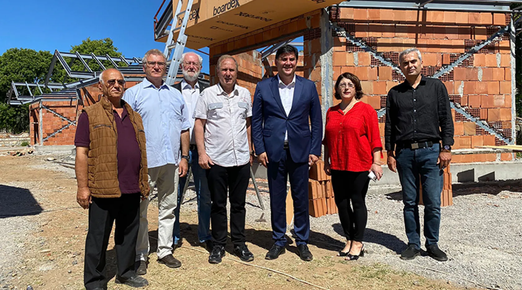 Başkan Karaca Ve Hayırsever İş İnsanı Mete Otizm Parkı İnşaatını İnceledi