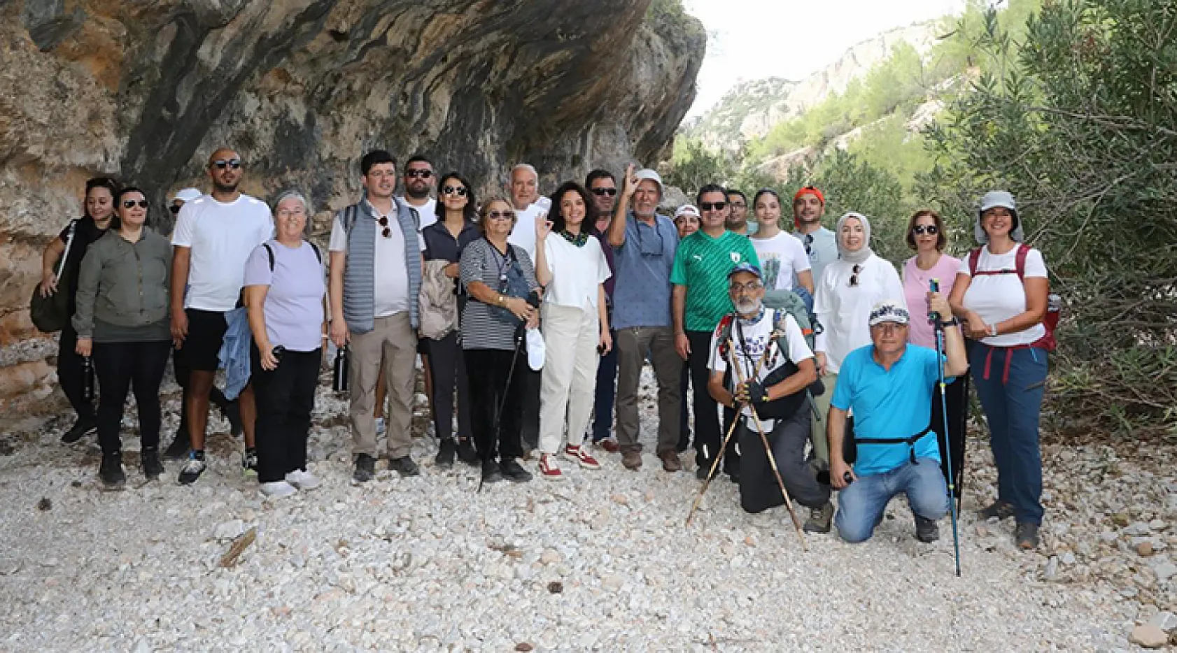 Yüzlerce doğasever, Değirmendere Kanyonu'na yürüdü