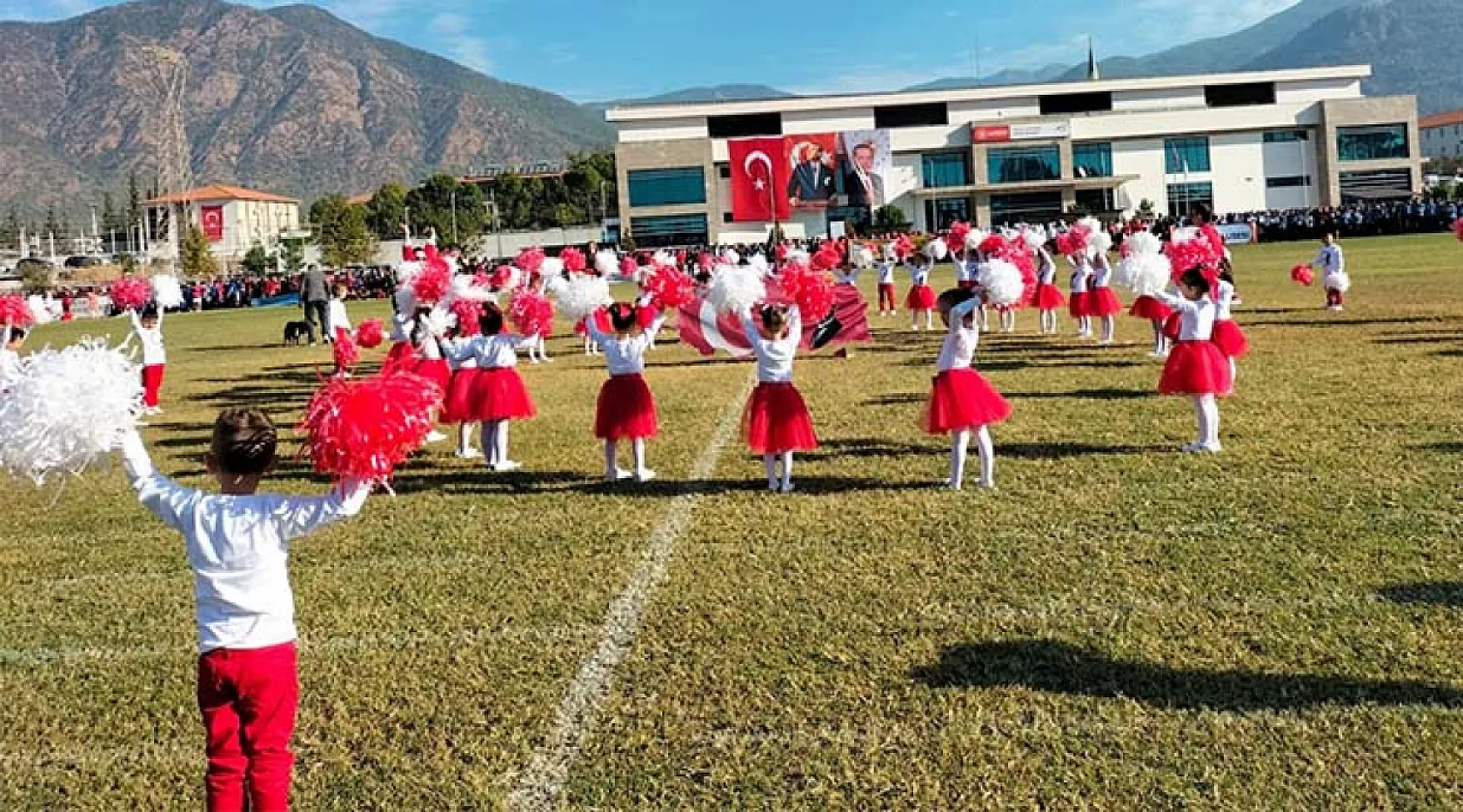Köyceğiz'de cumhuriyetin 101. Yılı coşkuyla kutlandı