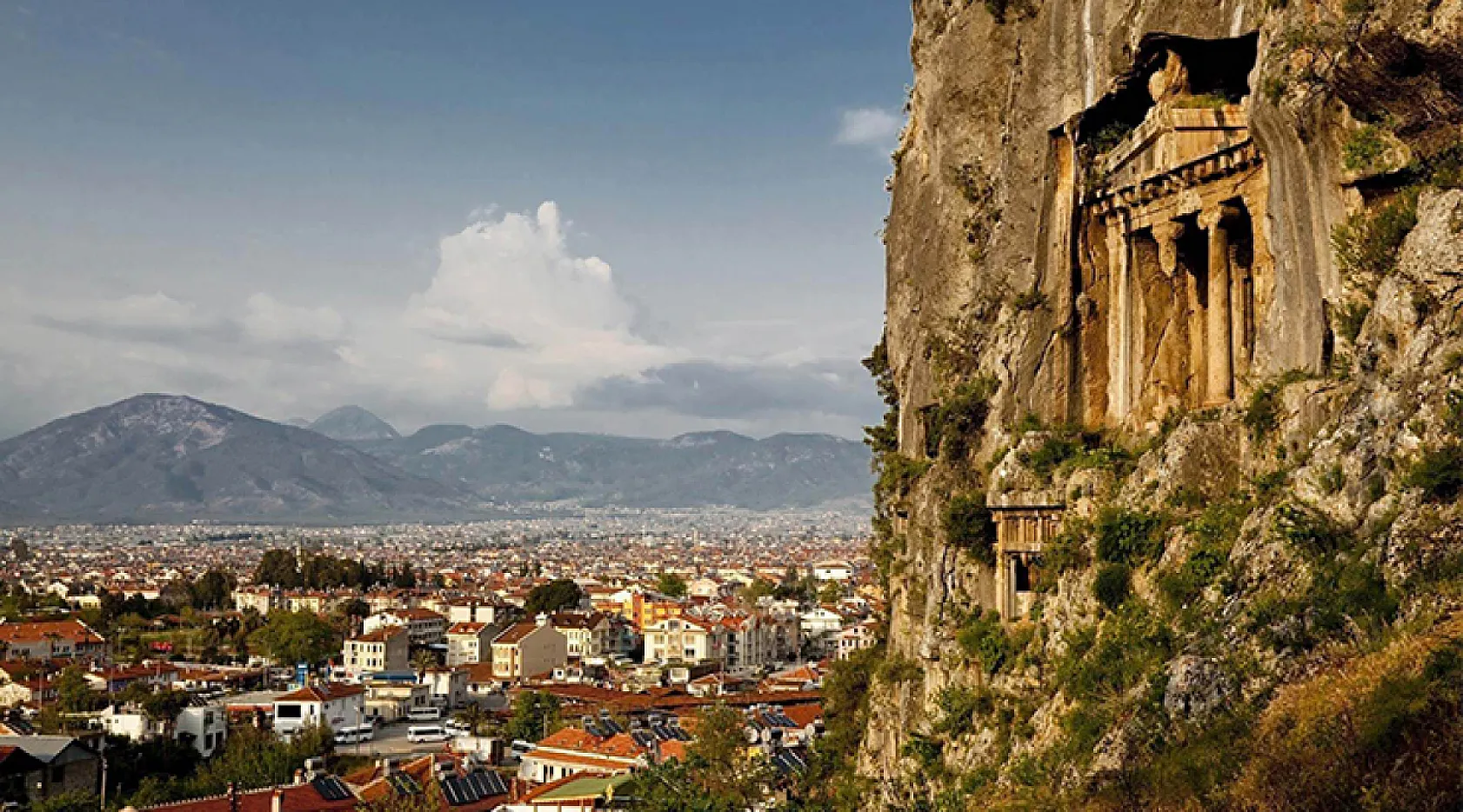 Fethiye'de tarihe yolculuk: Amintas Kaya Mezarları'na kaç basamak çıkacaksınız?